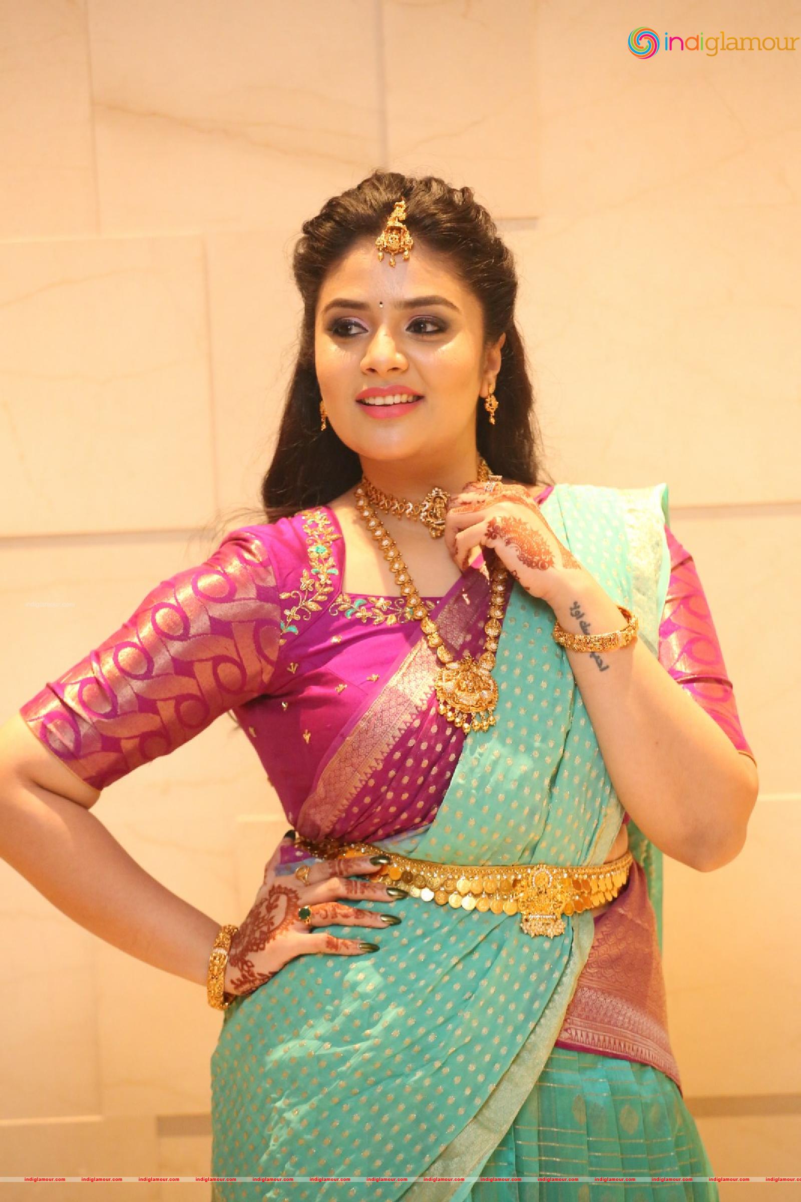 Sree Mukhi Actress hd photo