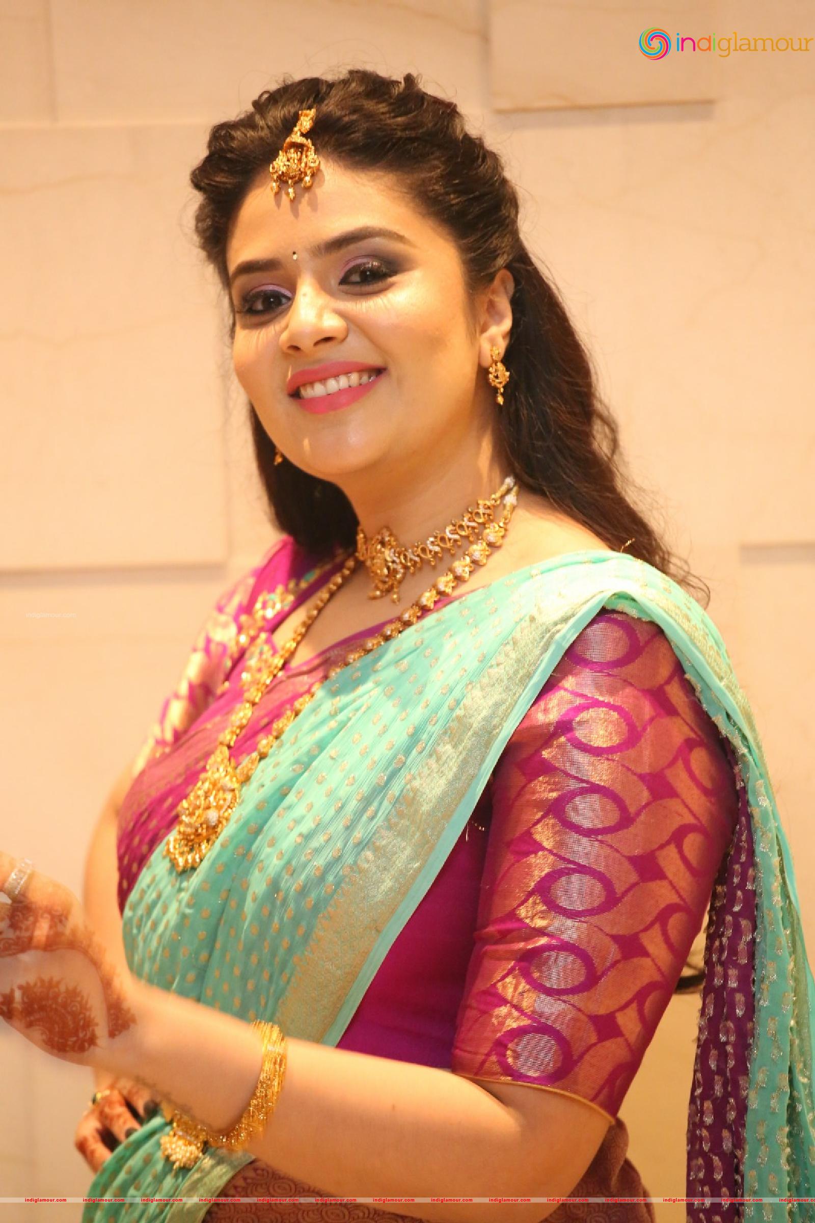 Sree Mukhi Actress hd photo