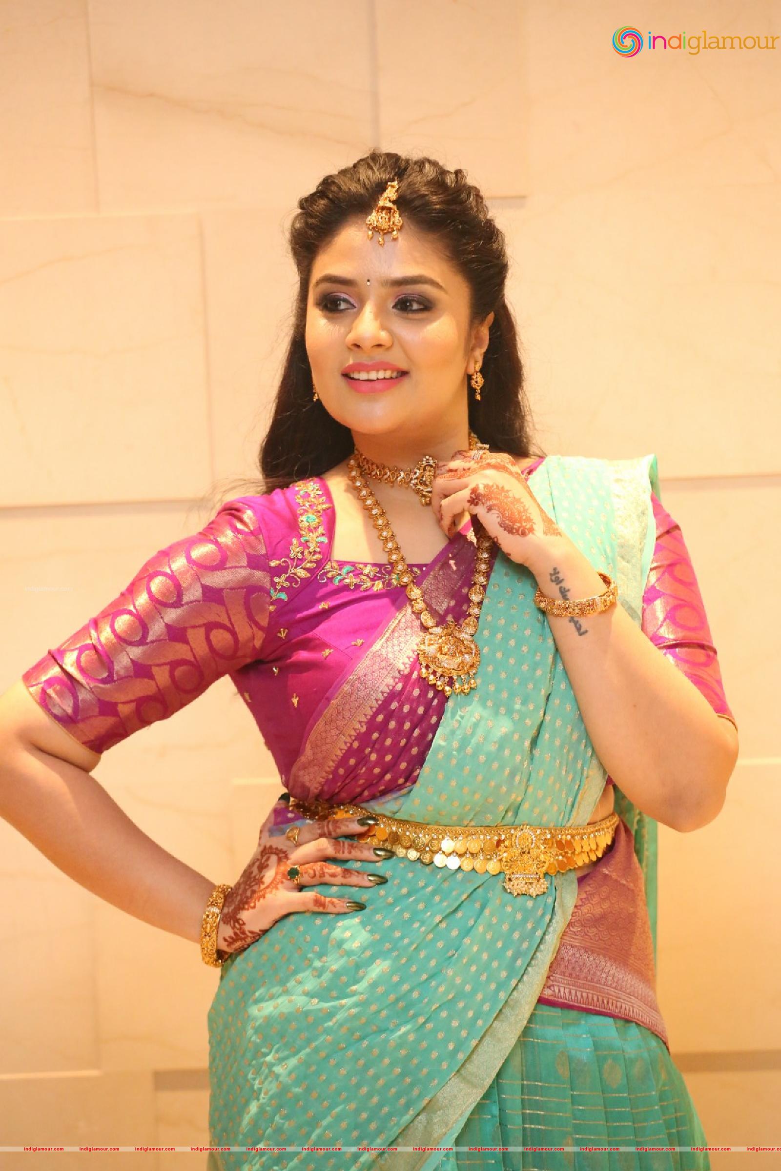 Sree Mukhi Actress hd photo