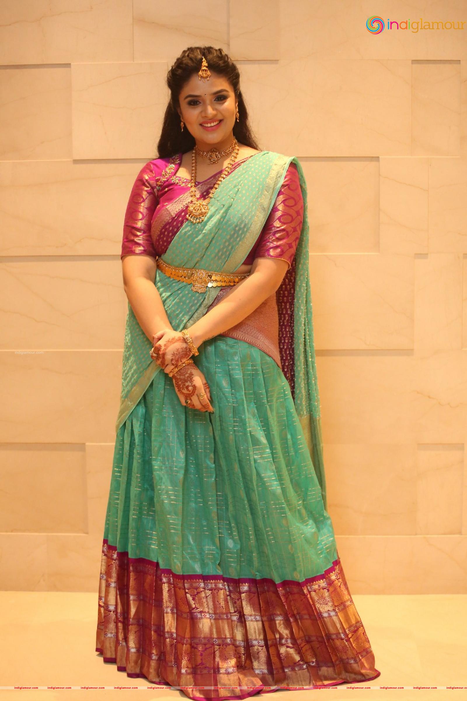 Sree Mukhi Actress hd photo