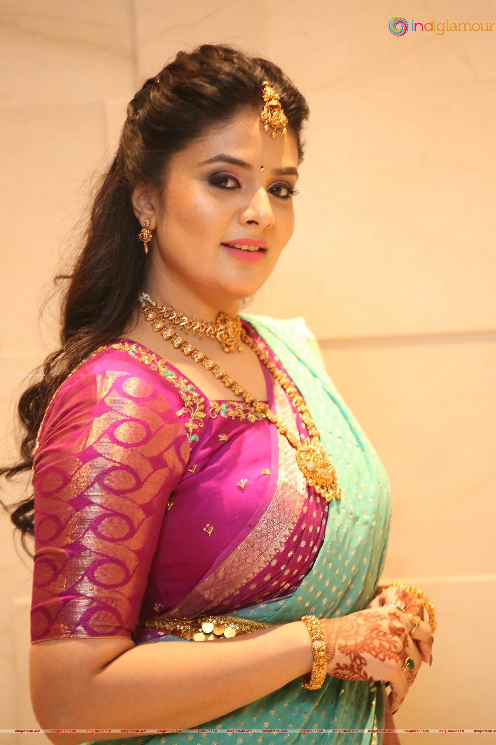 Sree Mukhi Actress hd photo