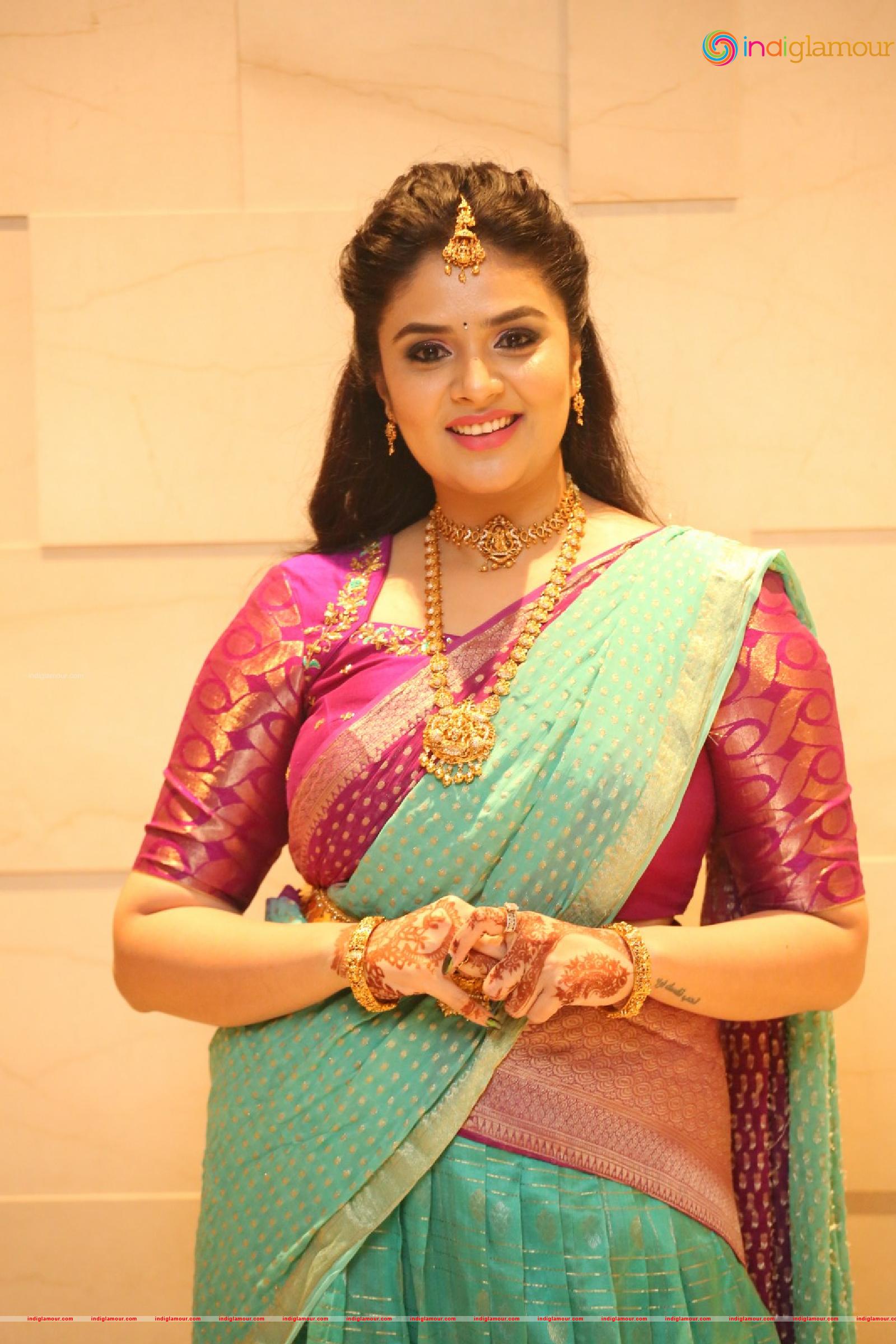Sree Mukhi Actress hd photo