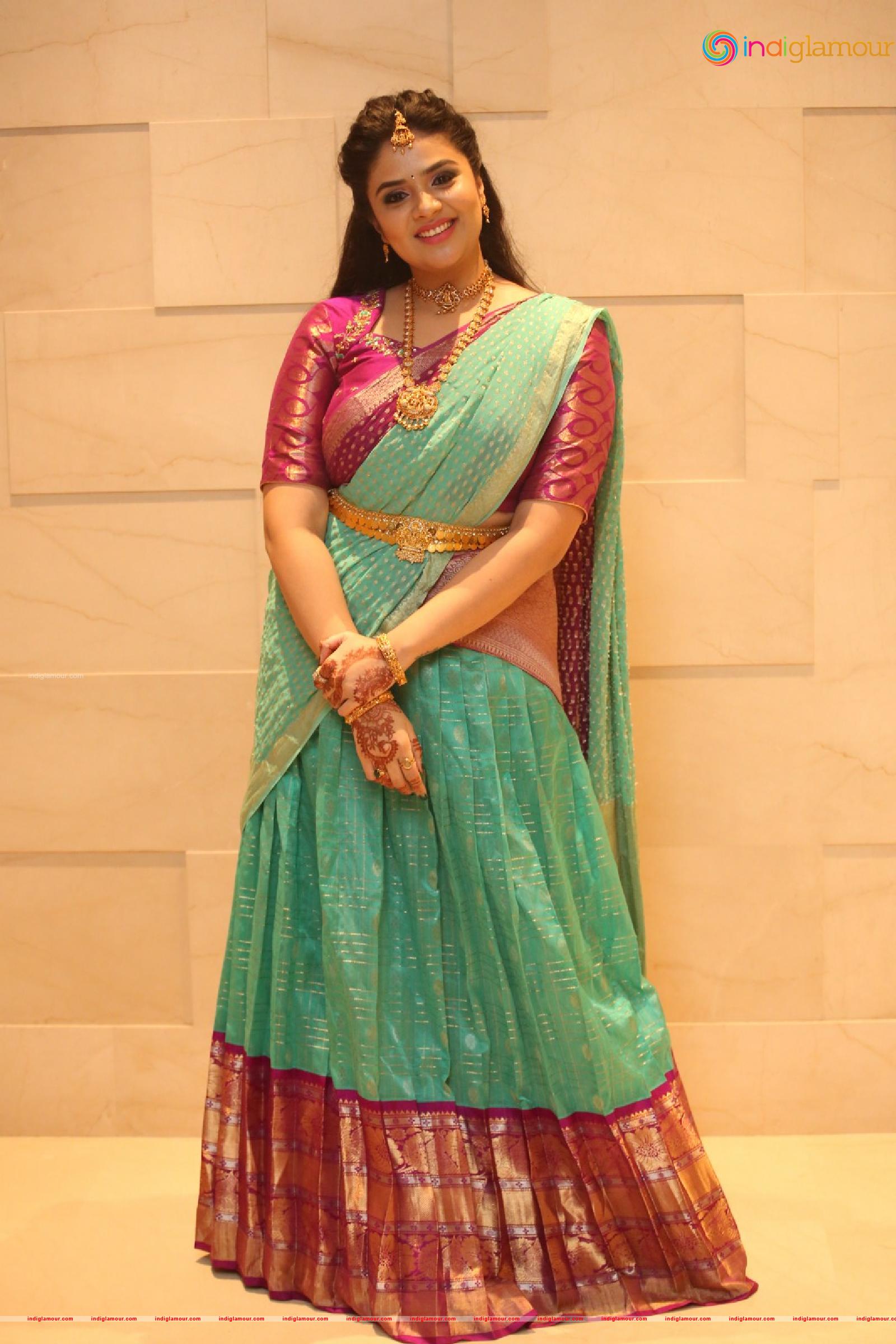 Sree Mukhi Actress hd photo