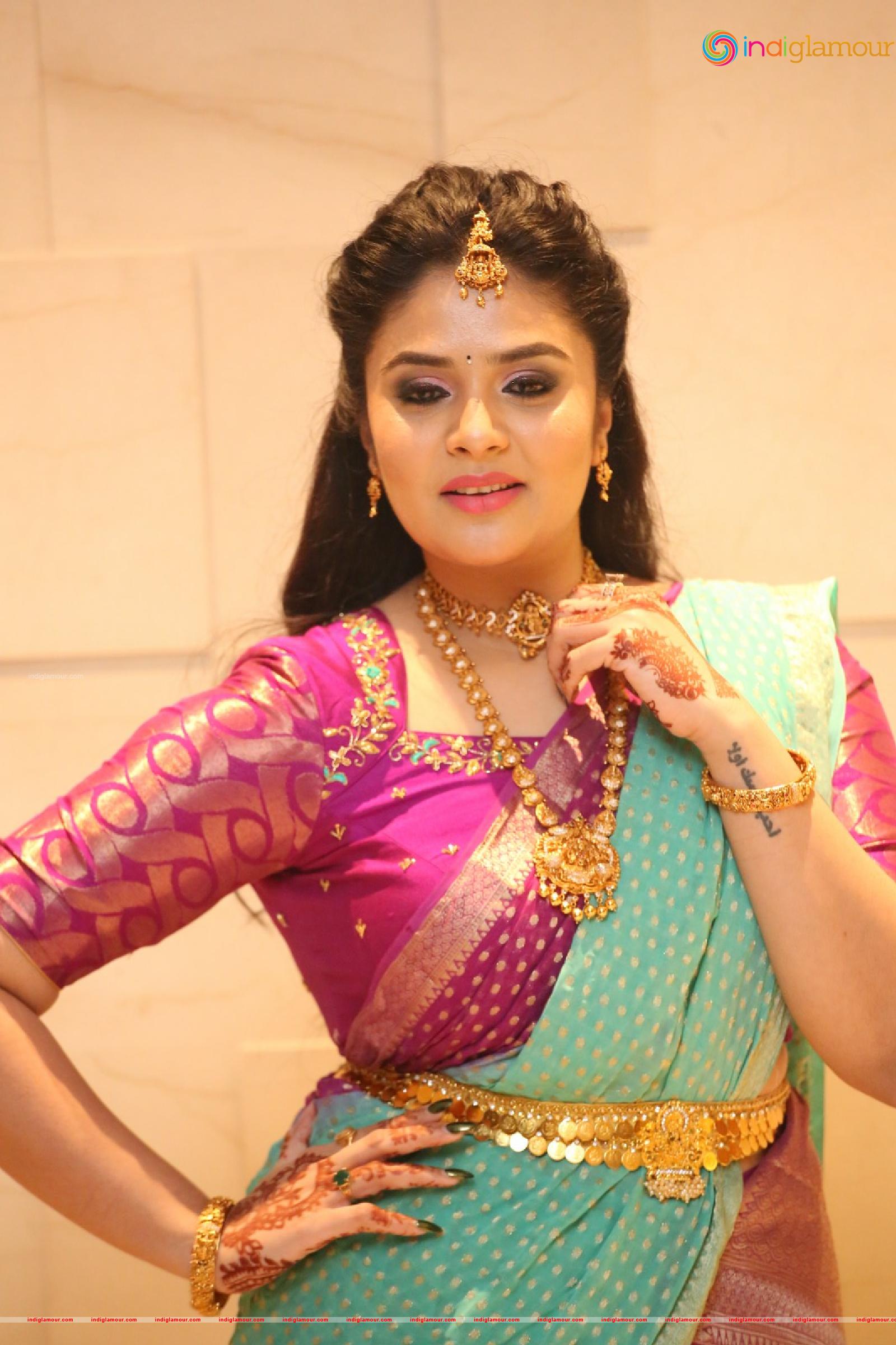 Sree Mukhi Actress hd photo