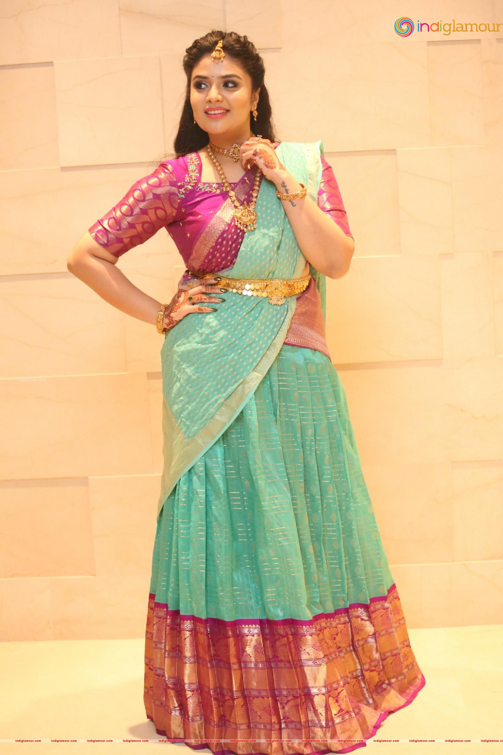 Sree Mukhi Actress hd photo