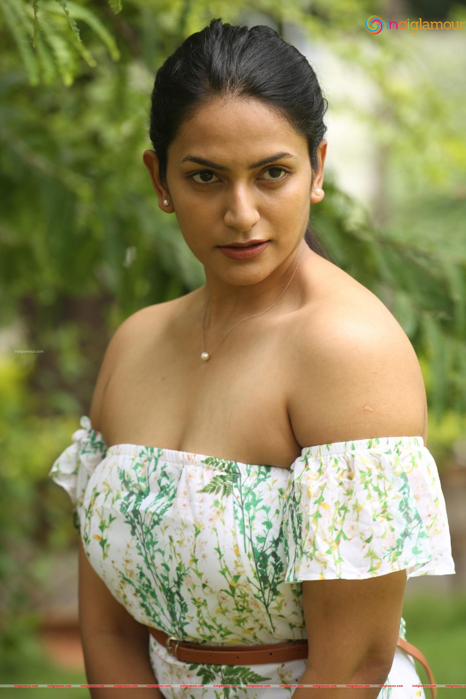 Swetha Varma Actress hd photo
