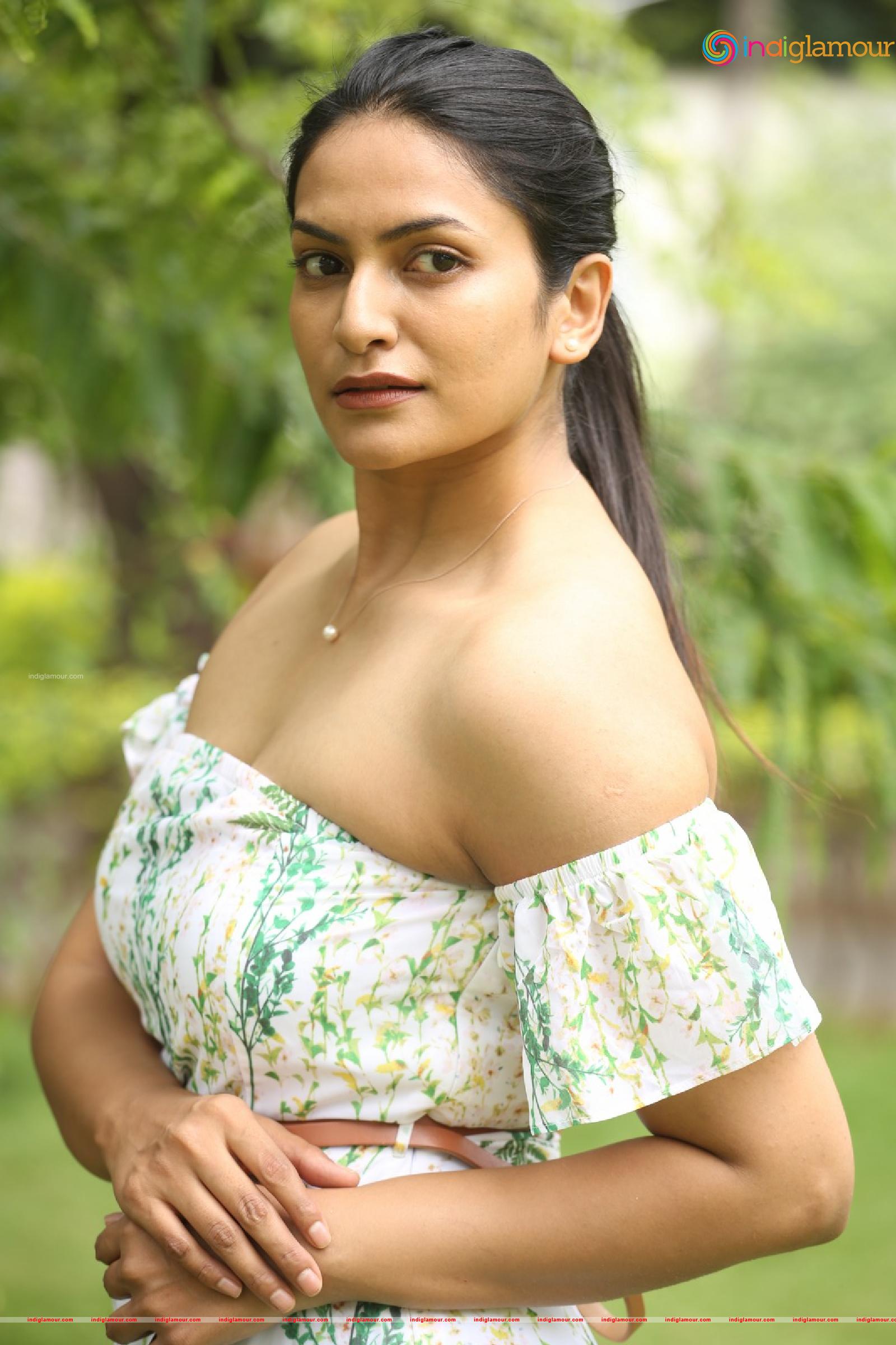 Swetha Varma Actress hd photo