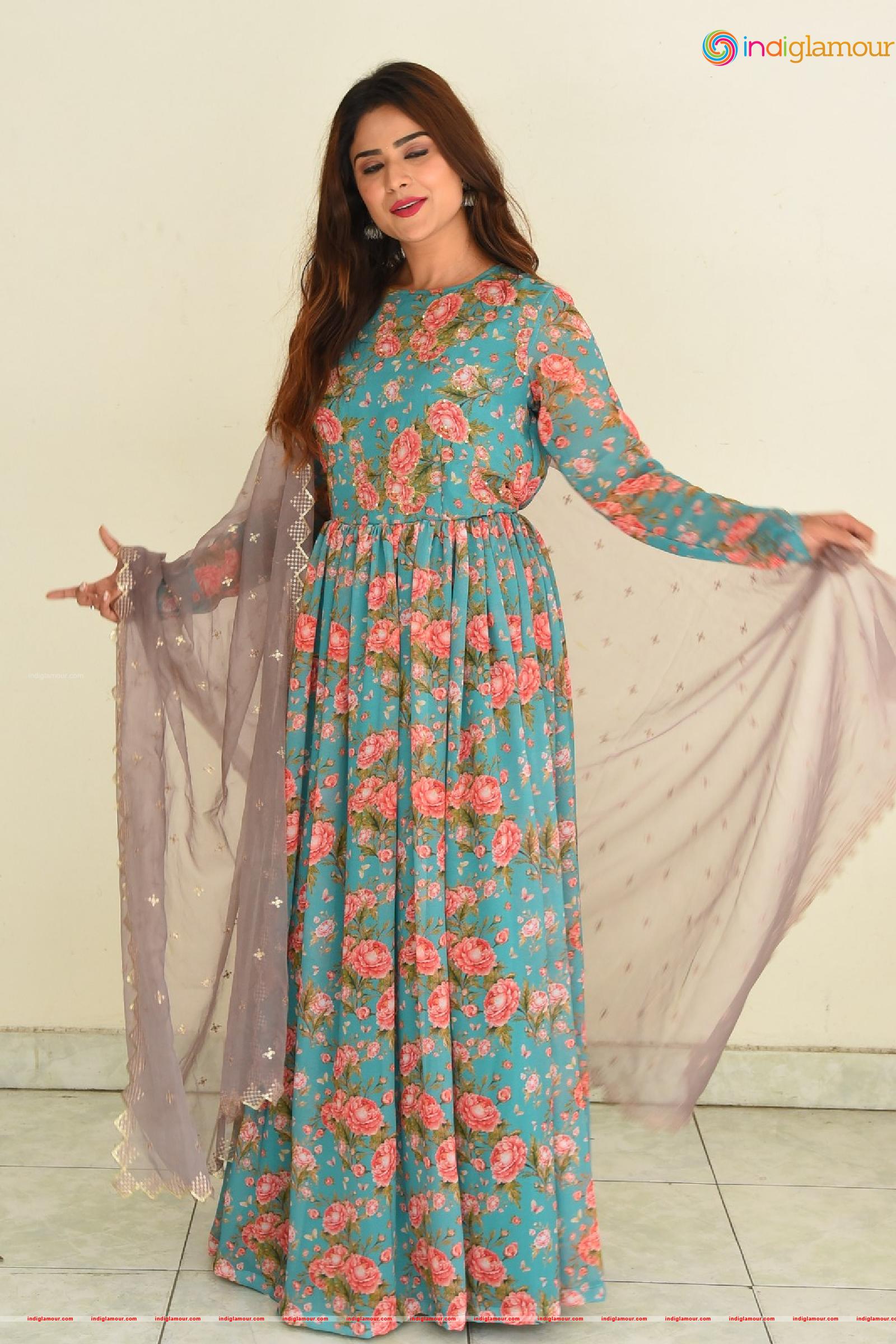 Priyanka Sharma Actress hd photo