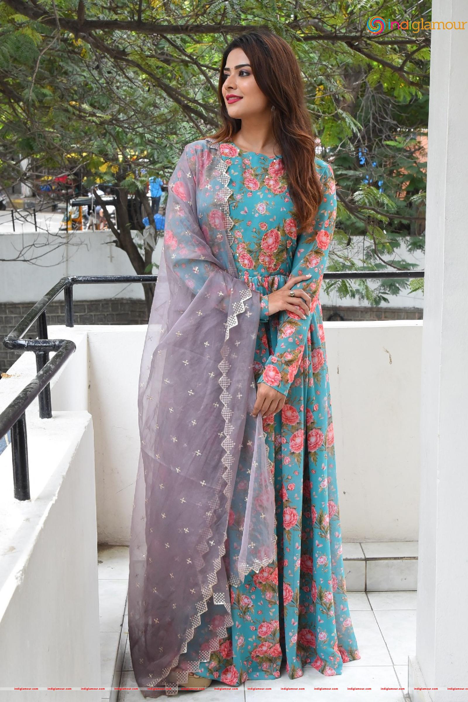 Priyanka Sharma Actress hd photo