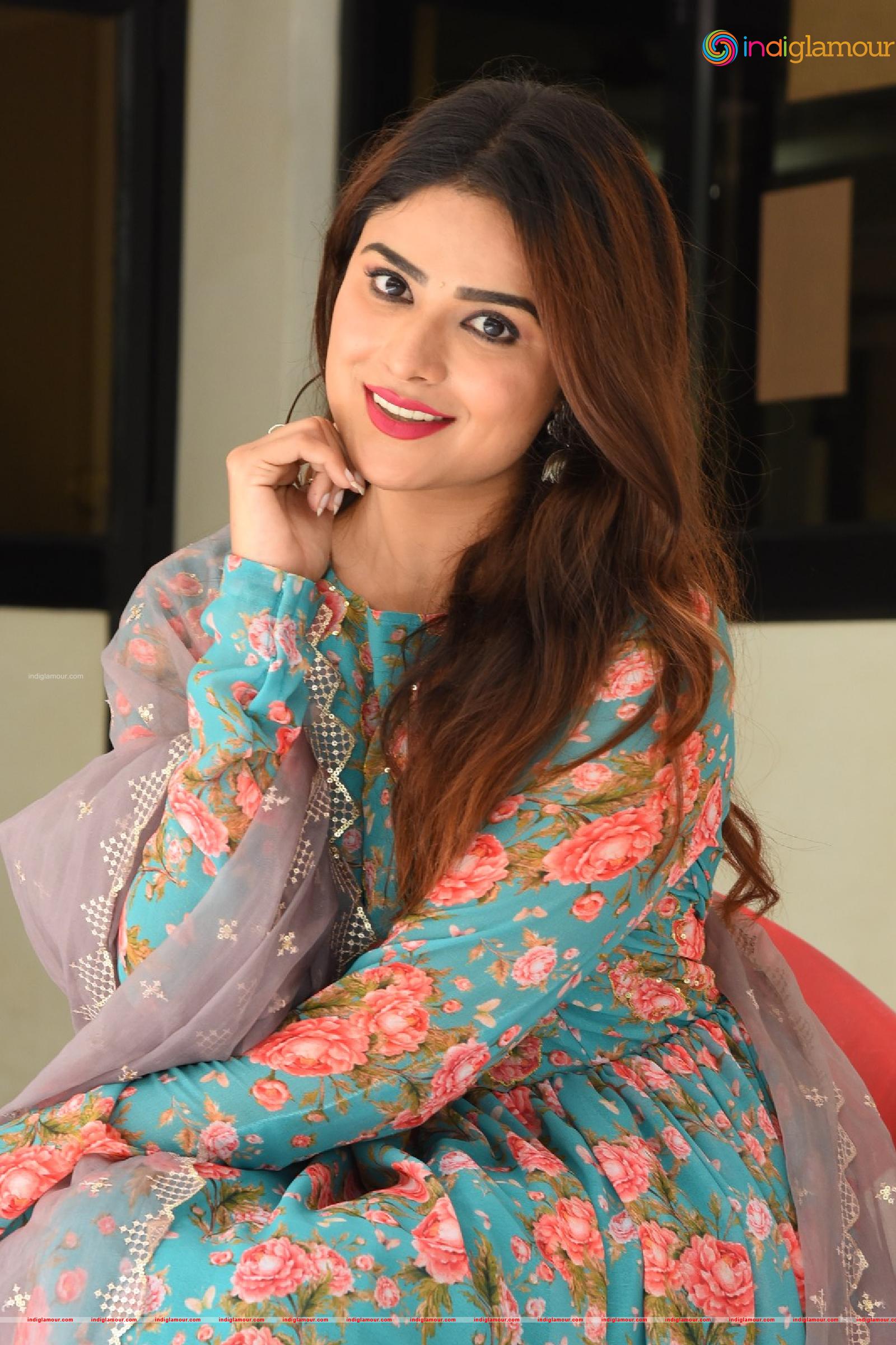 Priyanka Sharma Actress hd photo