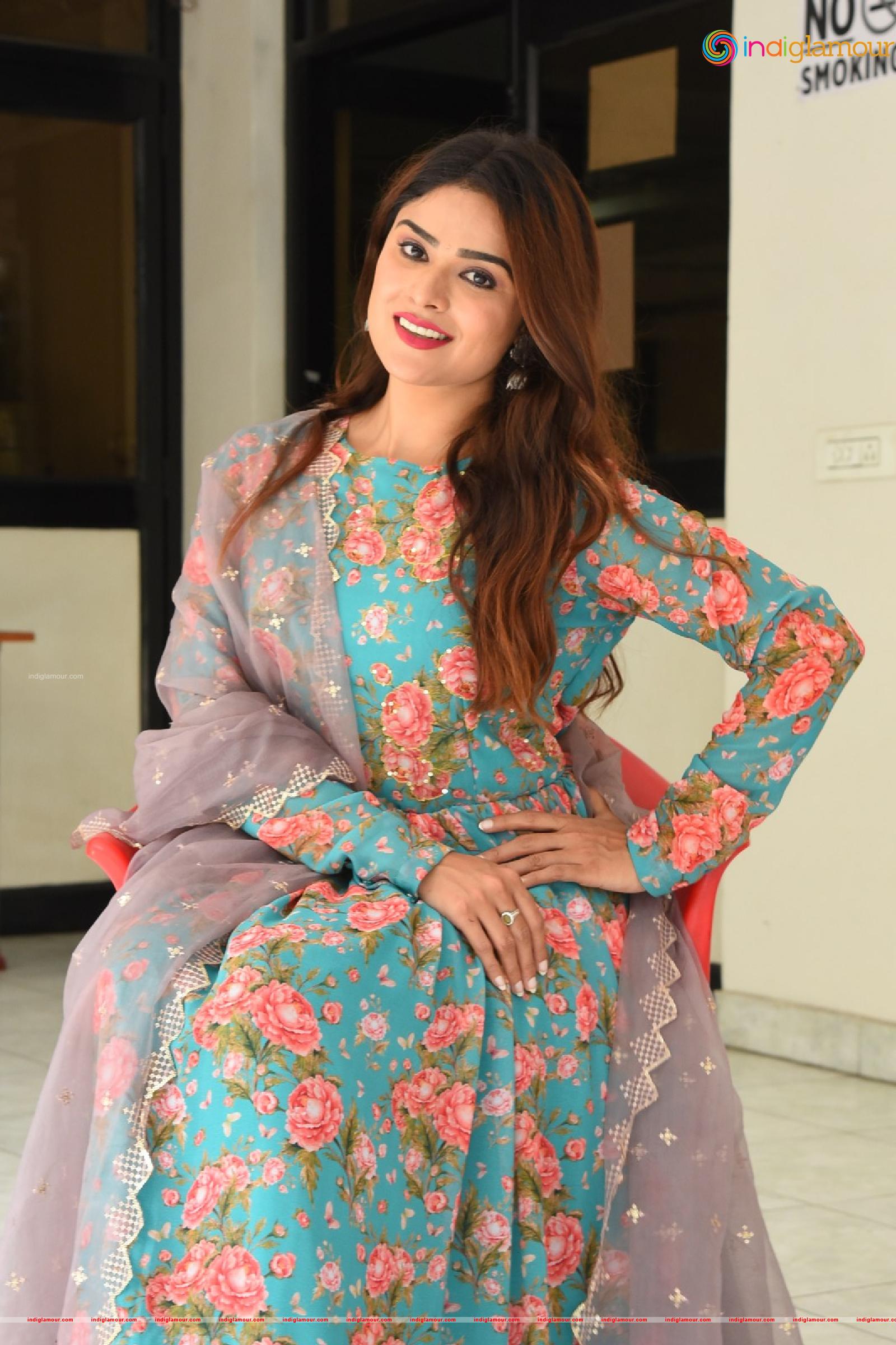 Priyanka Sharma Actress hd photo