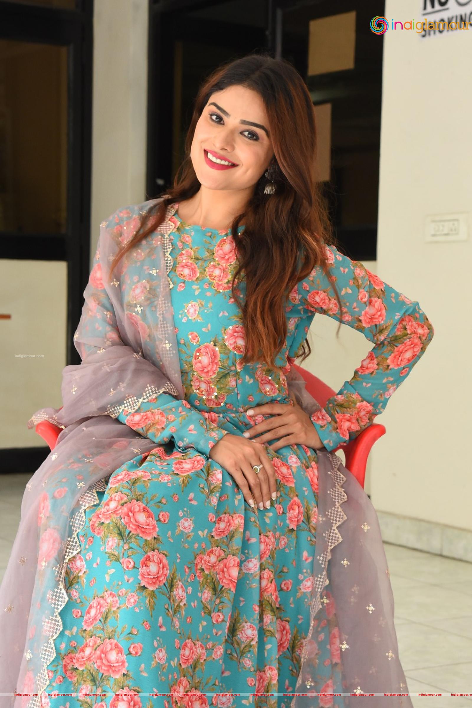 Priyanka Sharma Actress hd photo