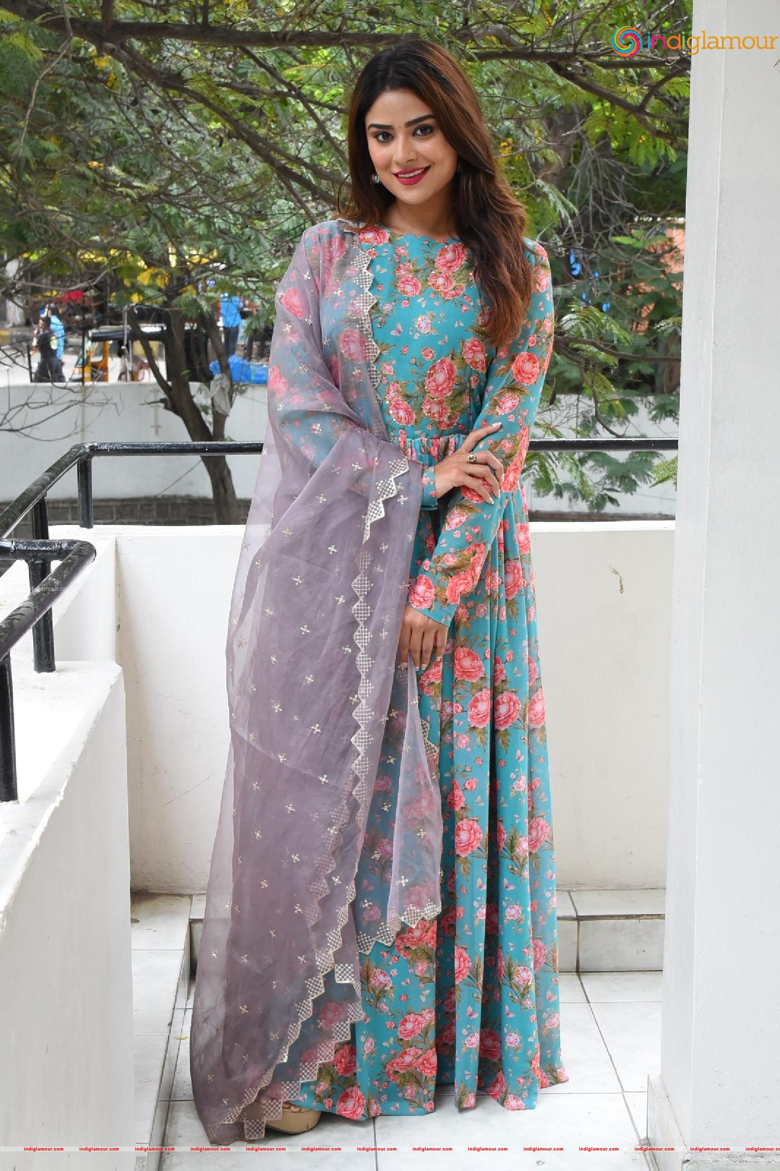 Priyanka Sharma Actress hd photo