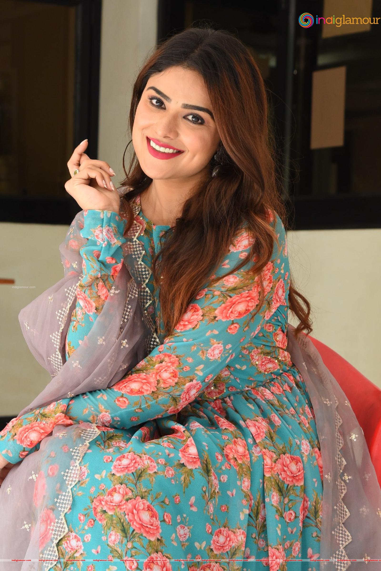 Priyanka Sharma Actress hd photo