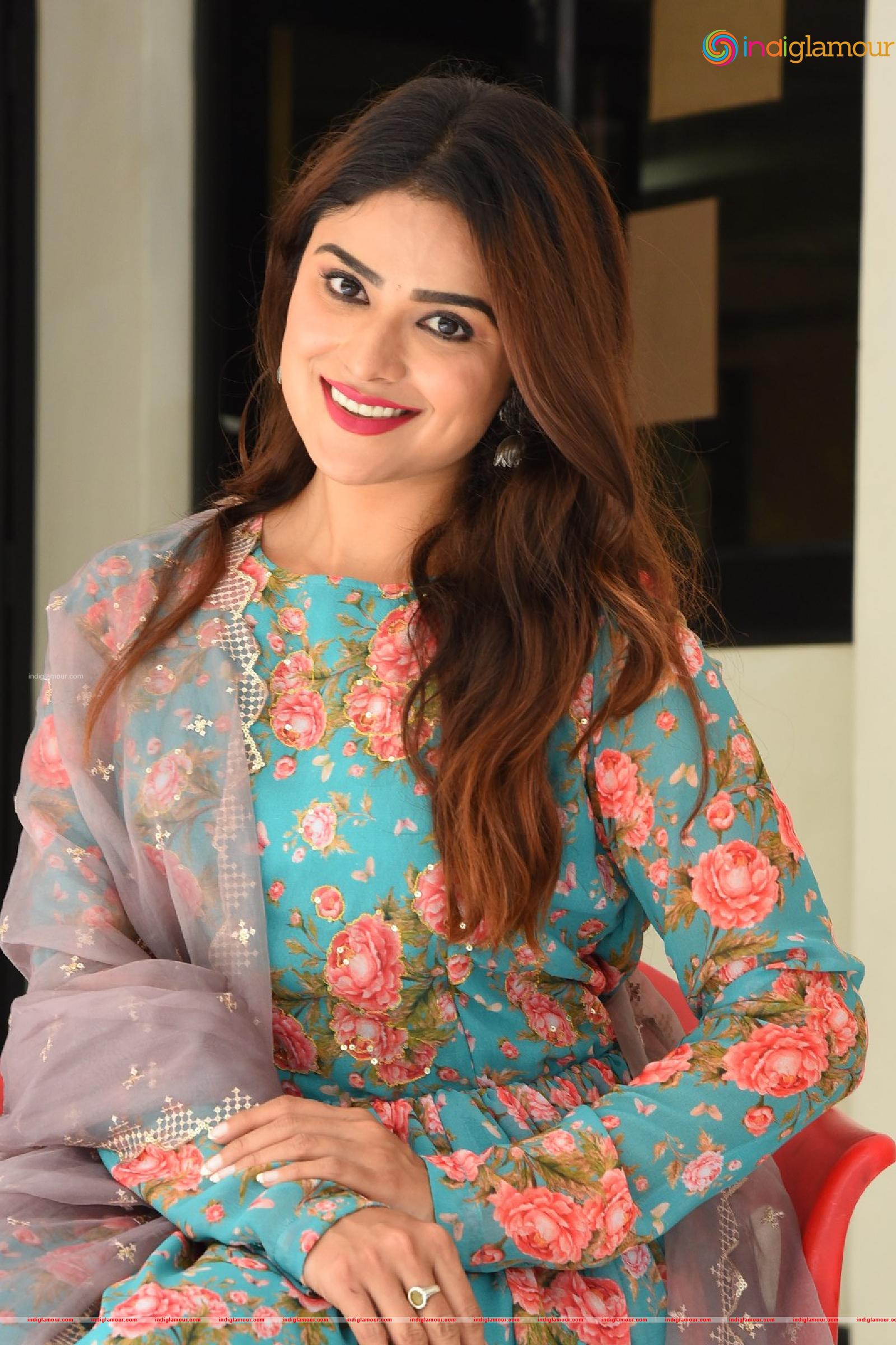 Priyanka Sharma Actress hd photo
