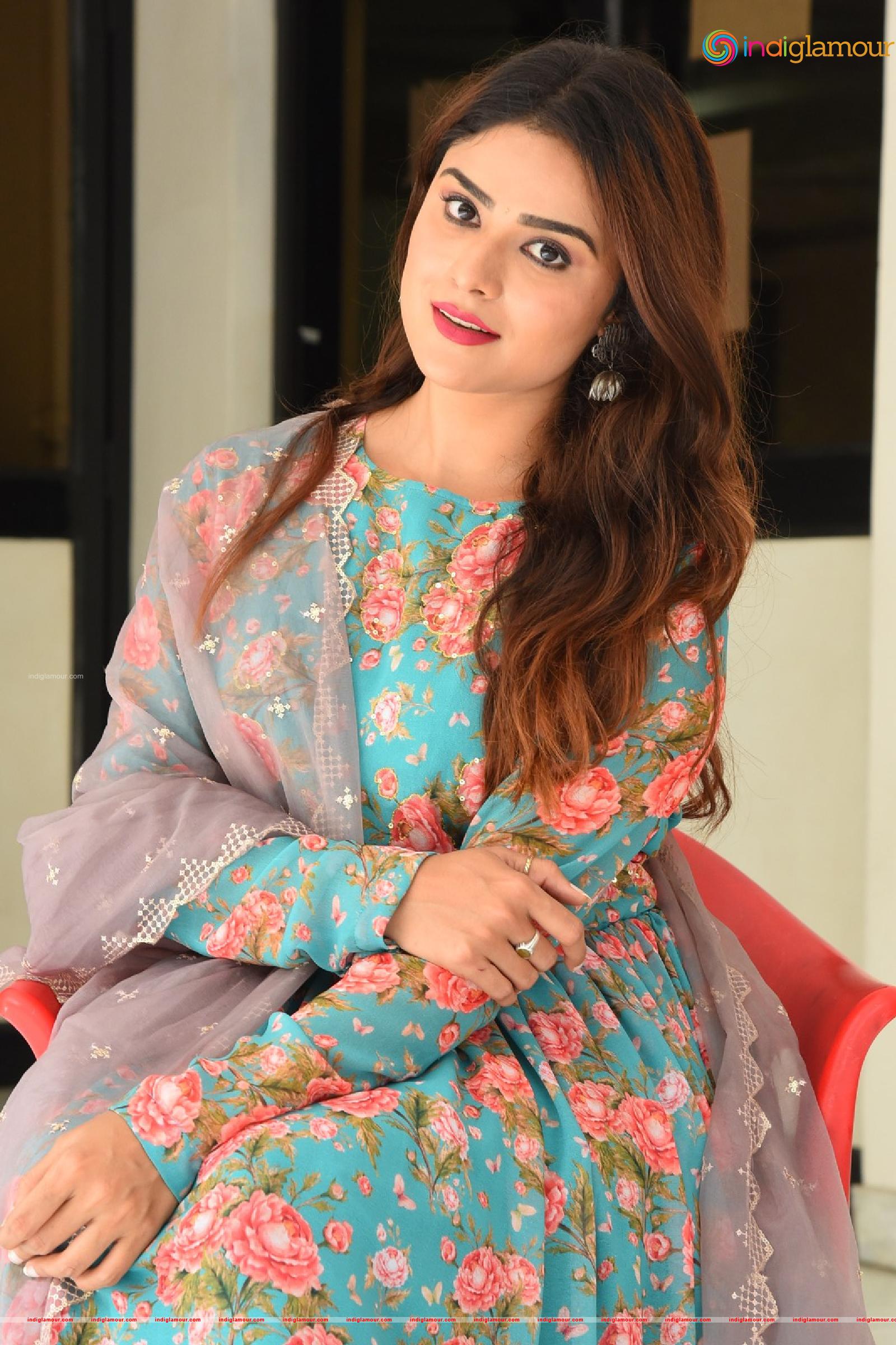 Priyanka Sharma Actress hd photo