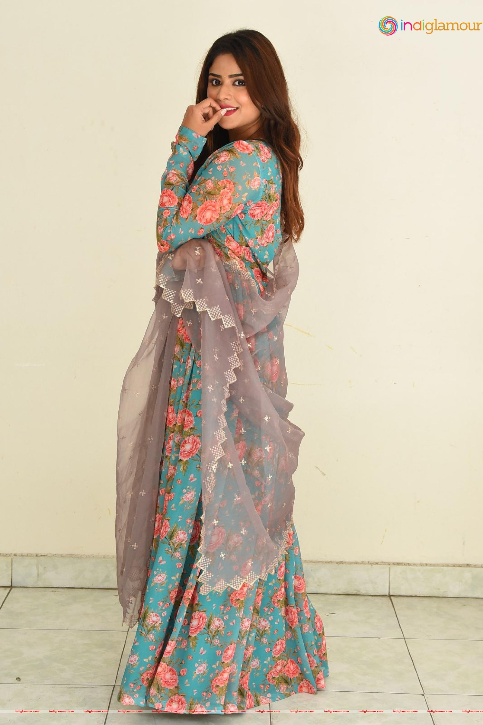 Priyanka Sharma Actress hd photo