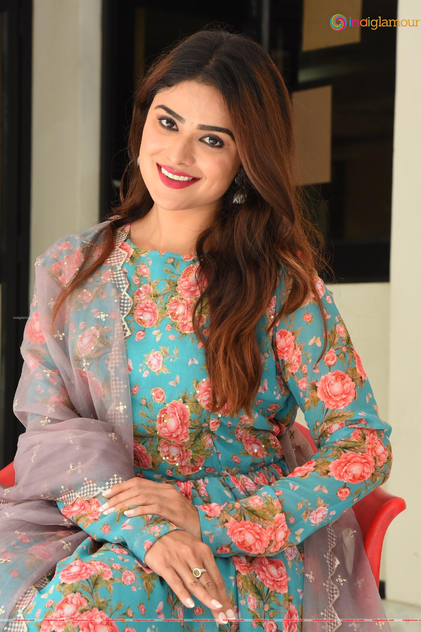 Priyanka Sharma Actress hd photo
