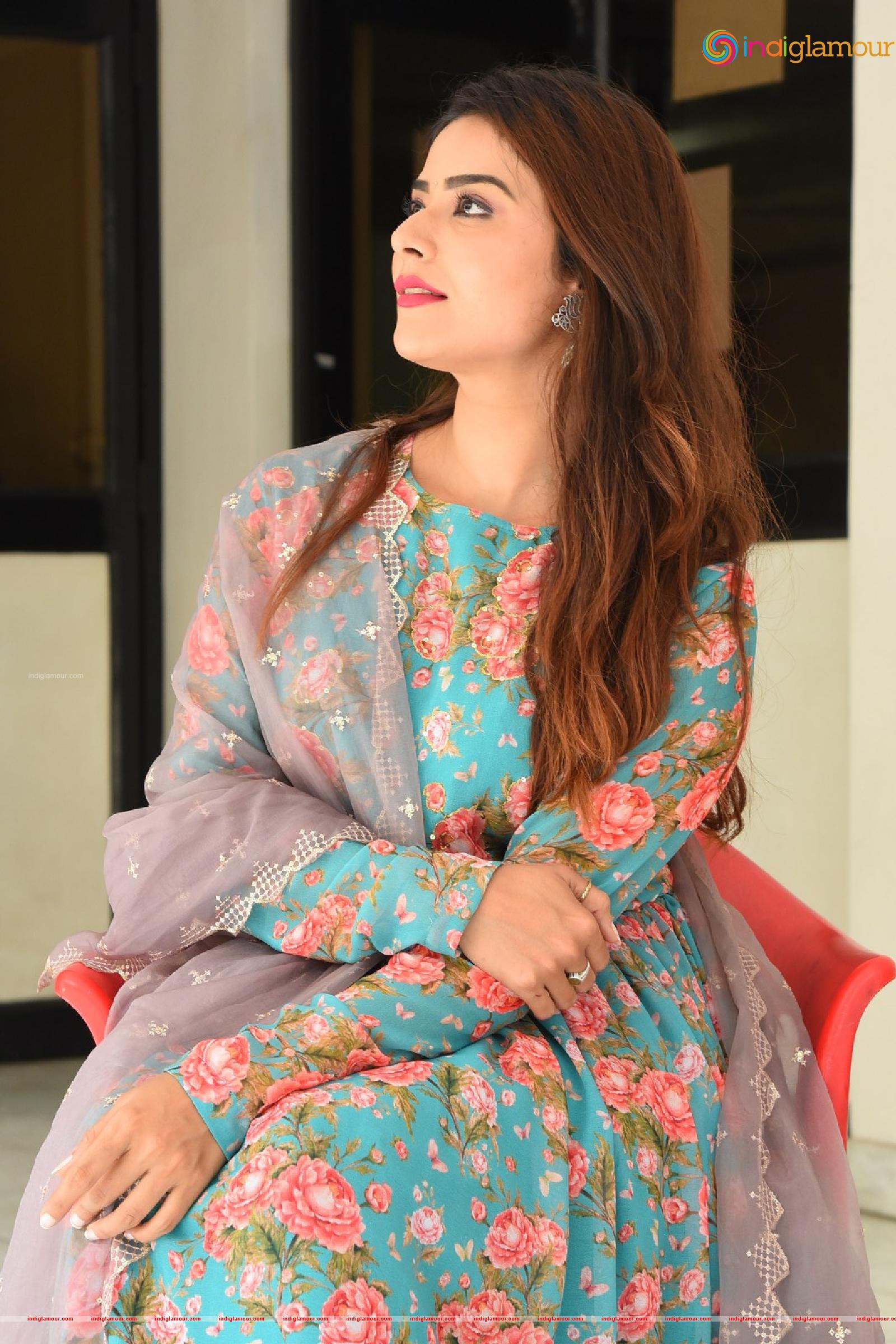 Priyanka Sharma Actress hd photo