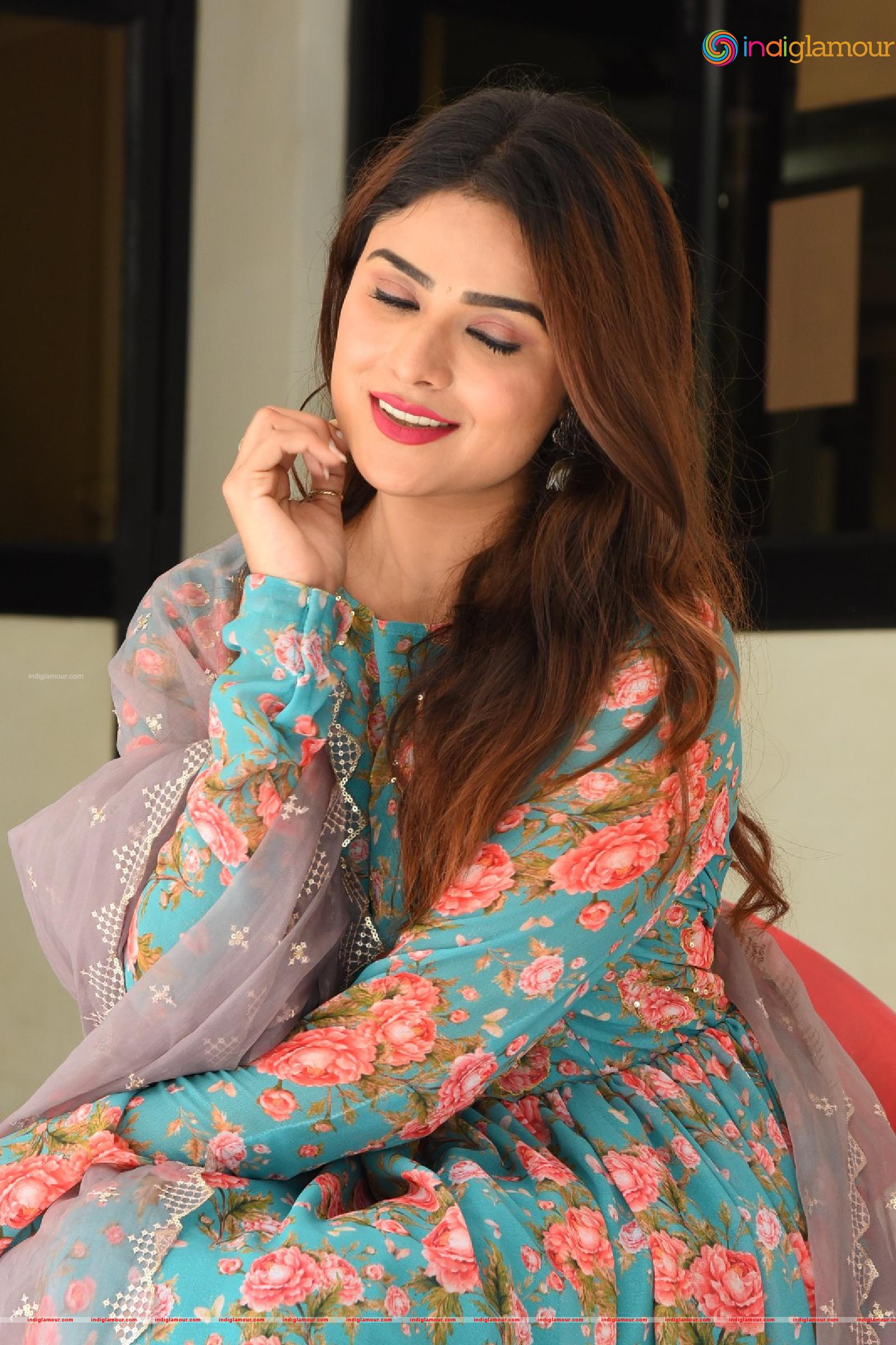 Priyanka Sharma Actress hd photo
