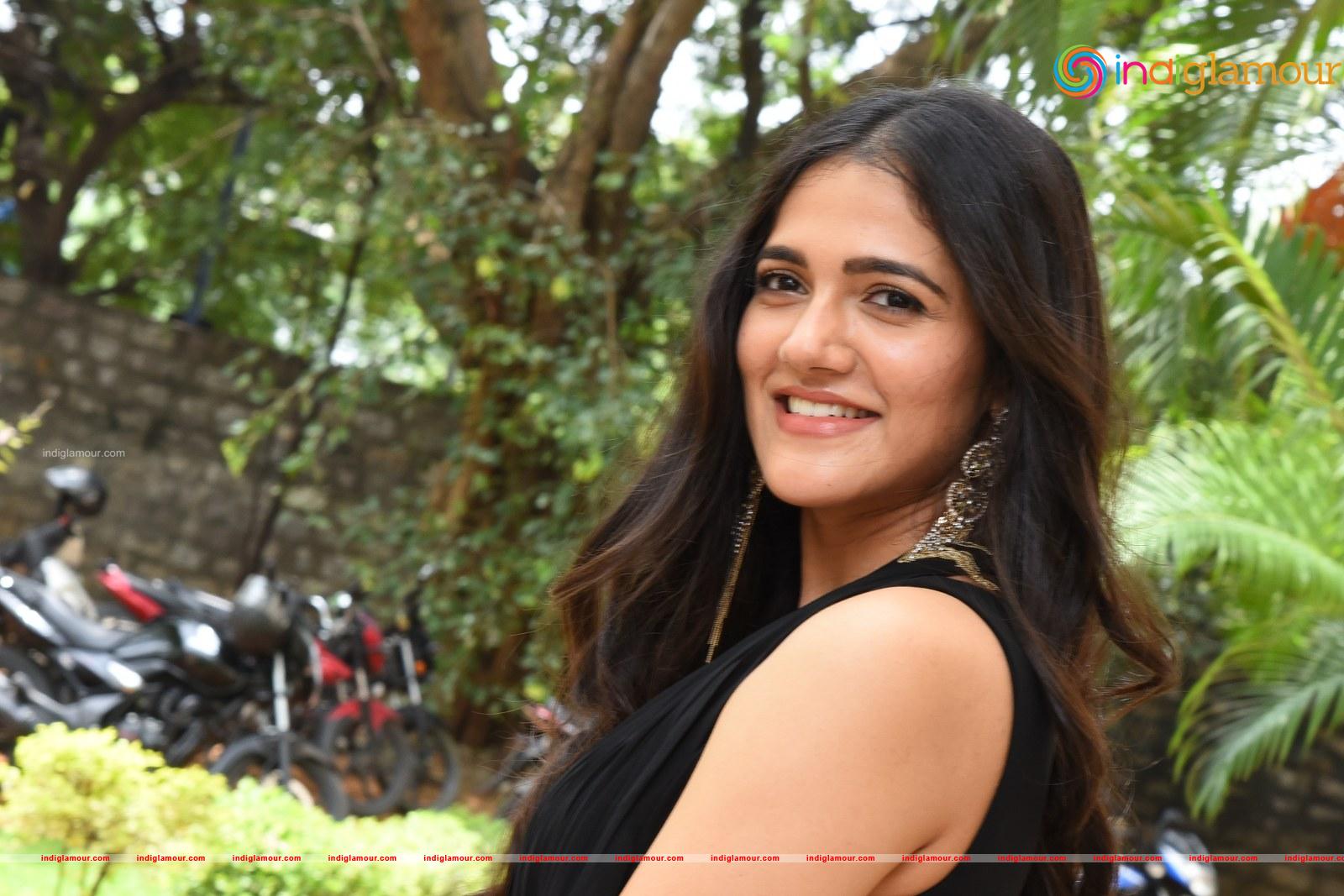 Simran Choudary Actress hd photo