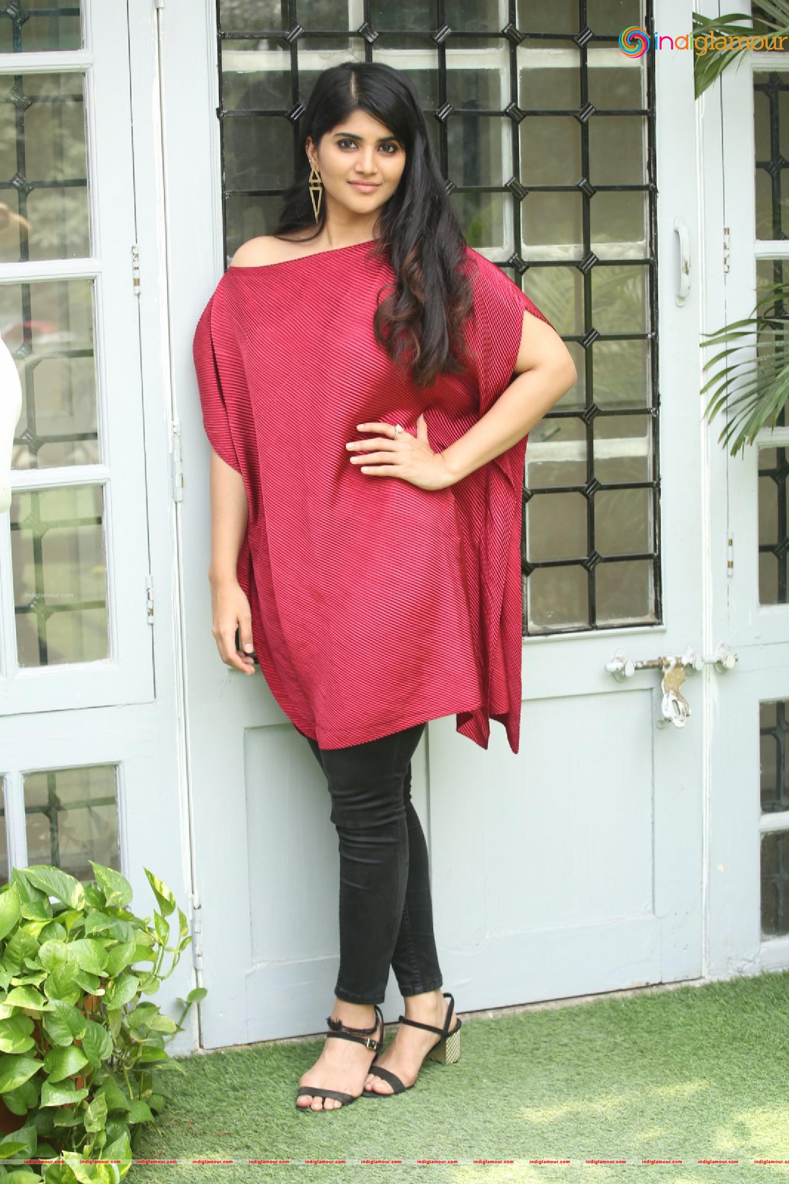 Megha Akash Actress hd photo