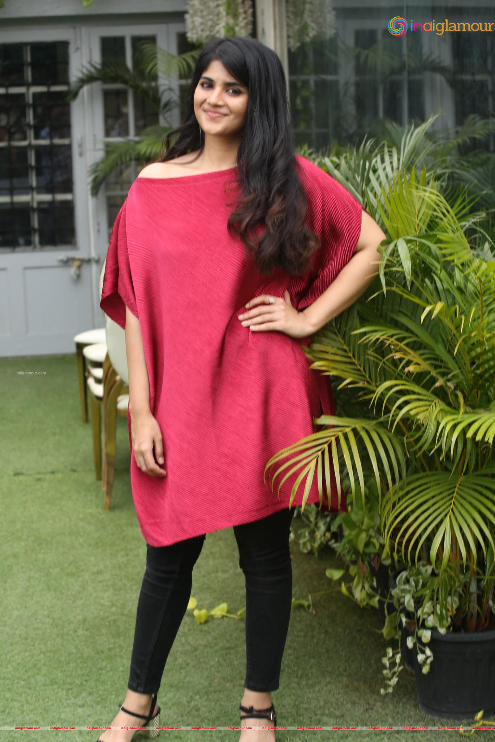 Megha Akash Actress hd photo
