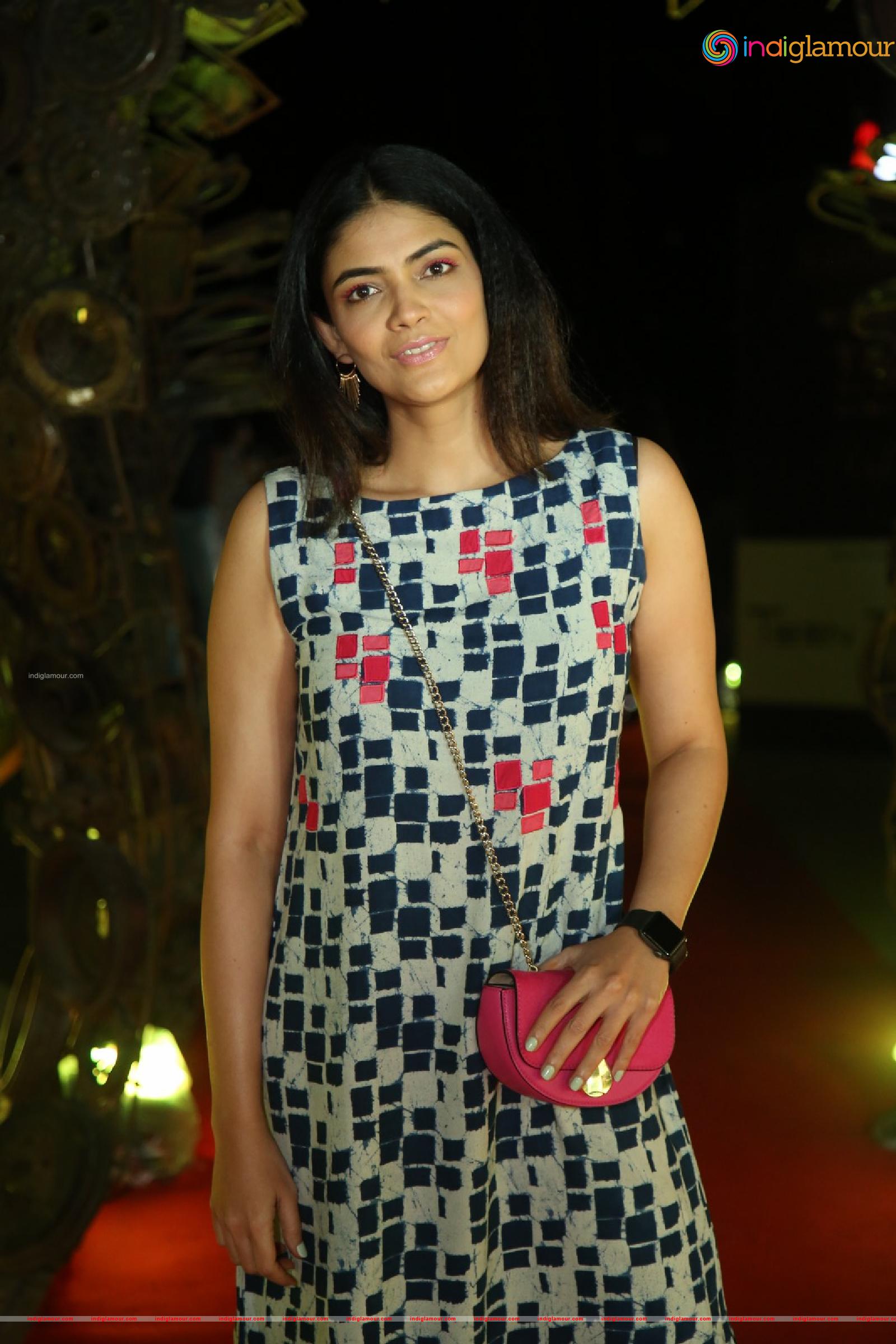 Kalpika Ganesh Actress hd photo