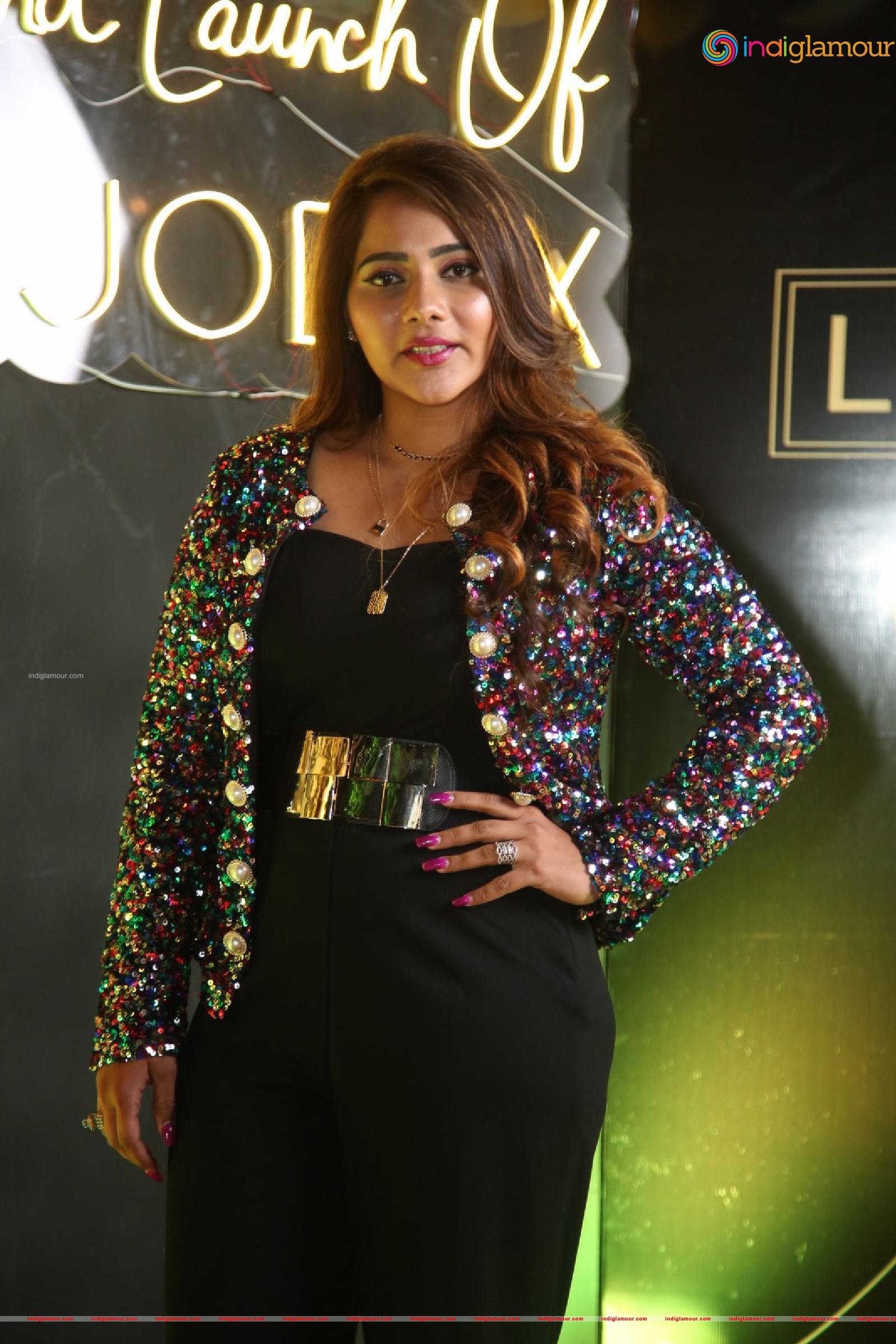 Mithra Actress hd photo