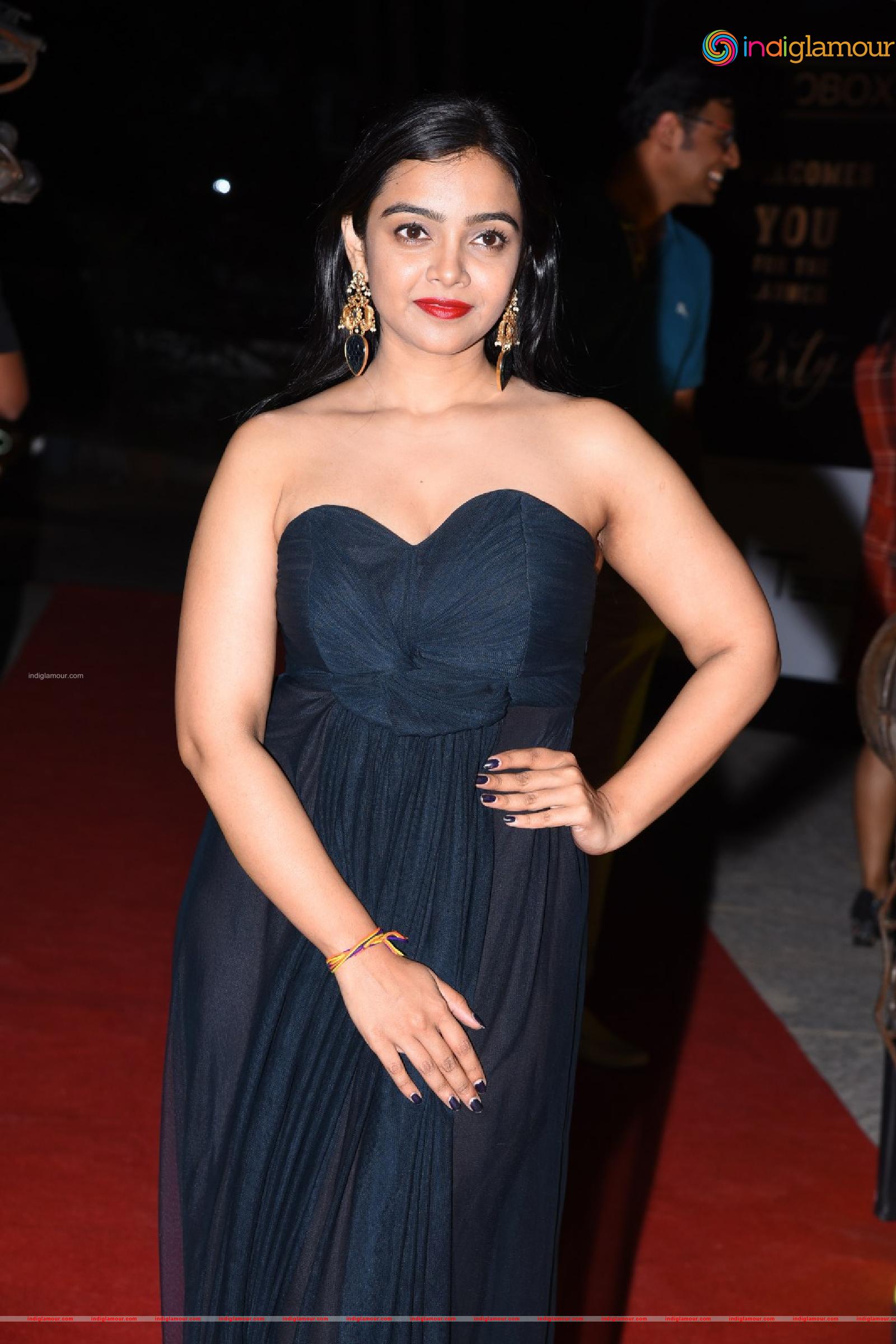 Nithya Shetty Actress hd photo