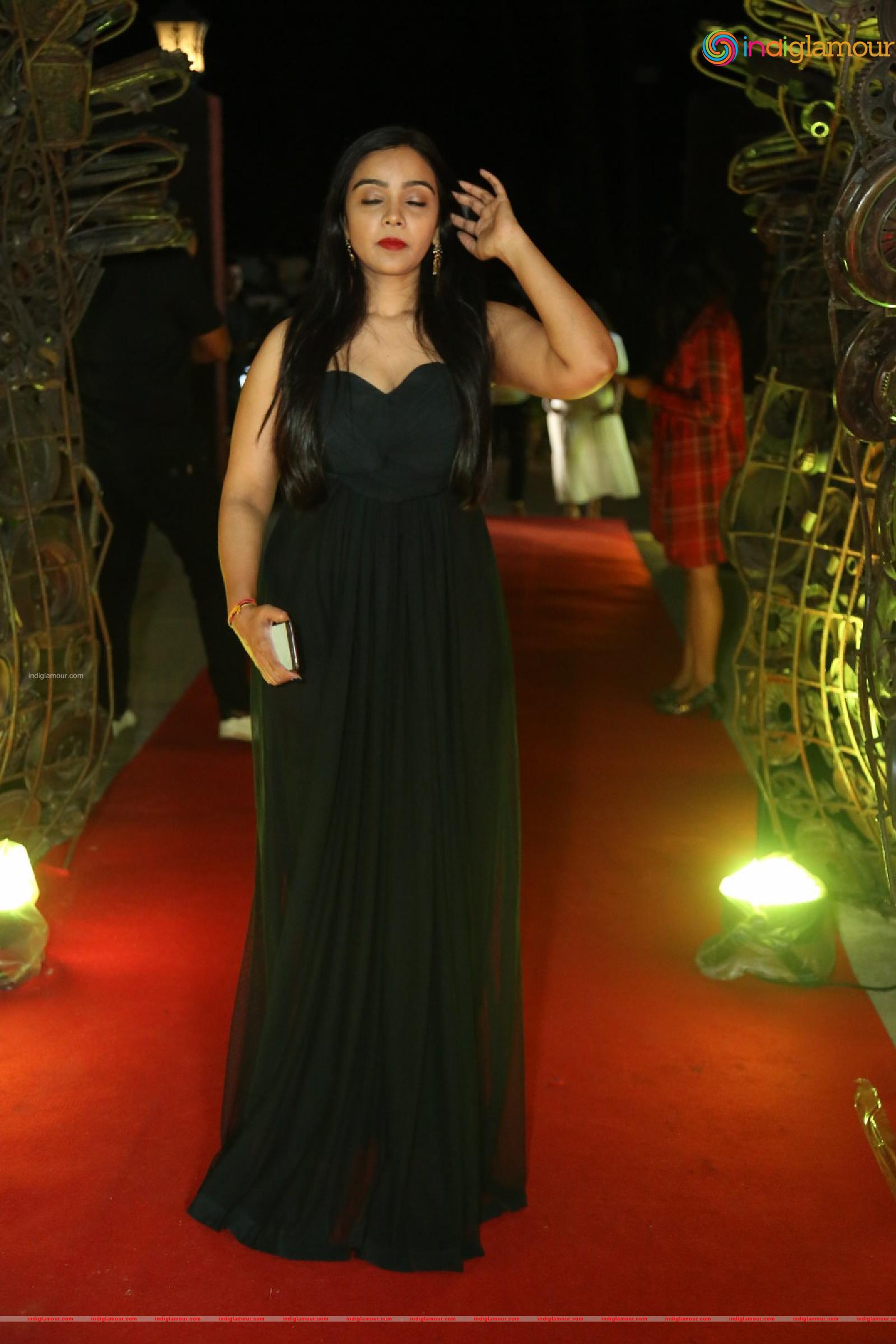 Nithya Shetty Actress hd photo