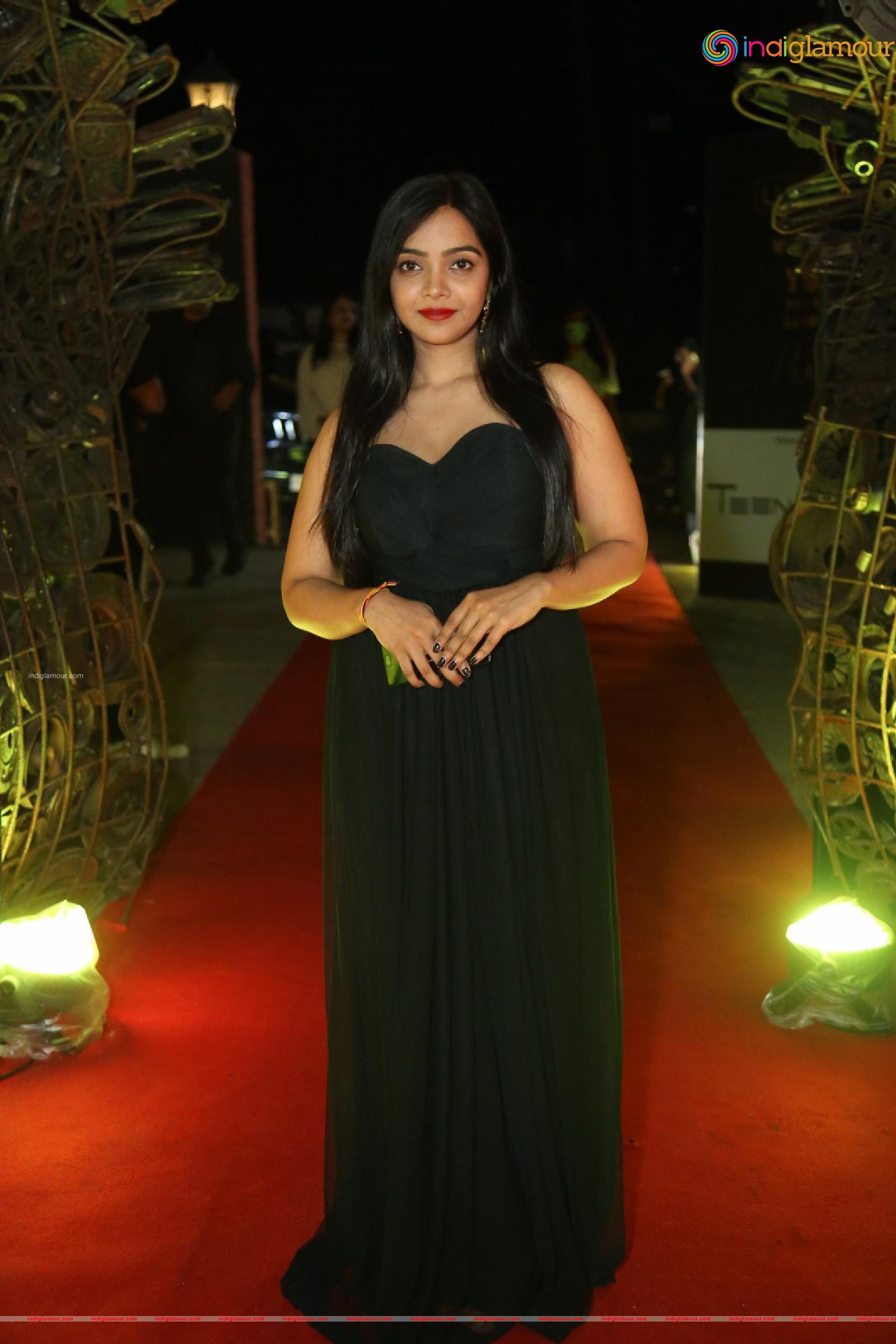 Nithya Shetty Actress hd photo