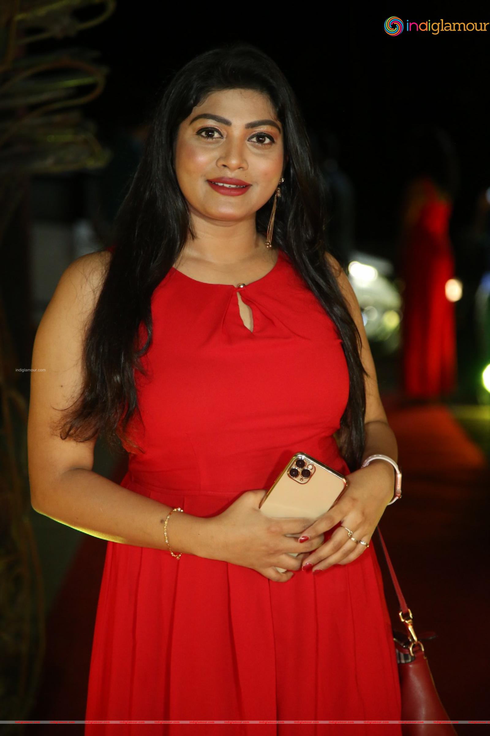 Sowmya Actress hd photo