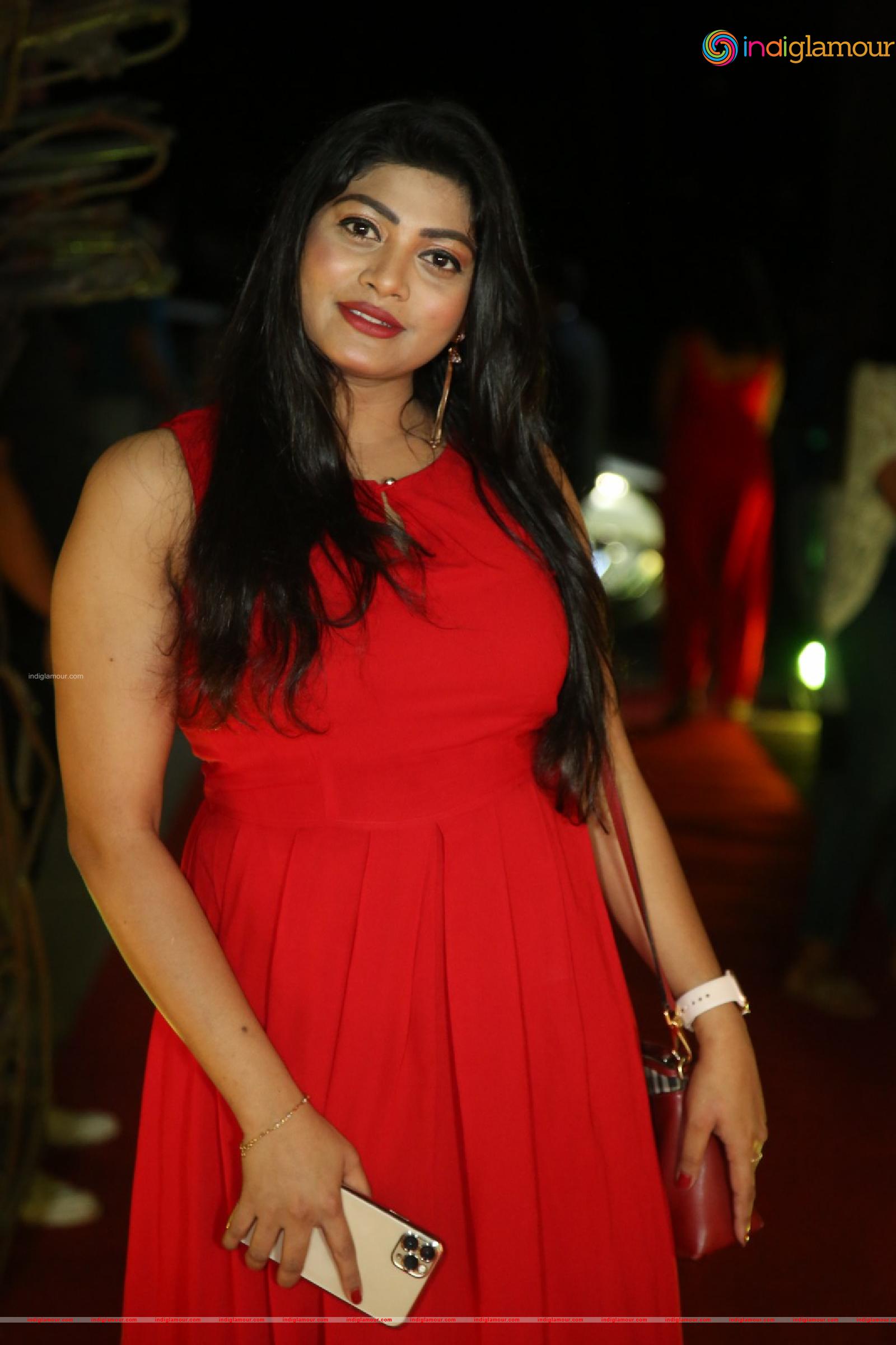 Sowmya Actress hd photo