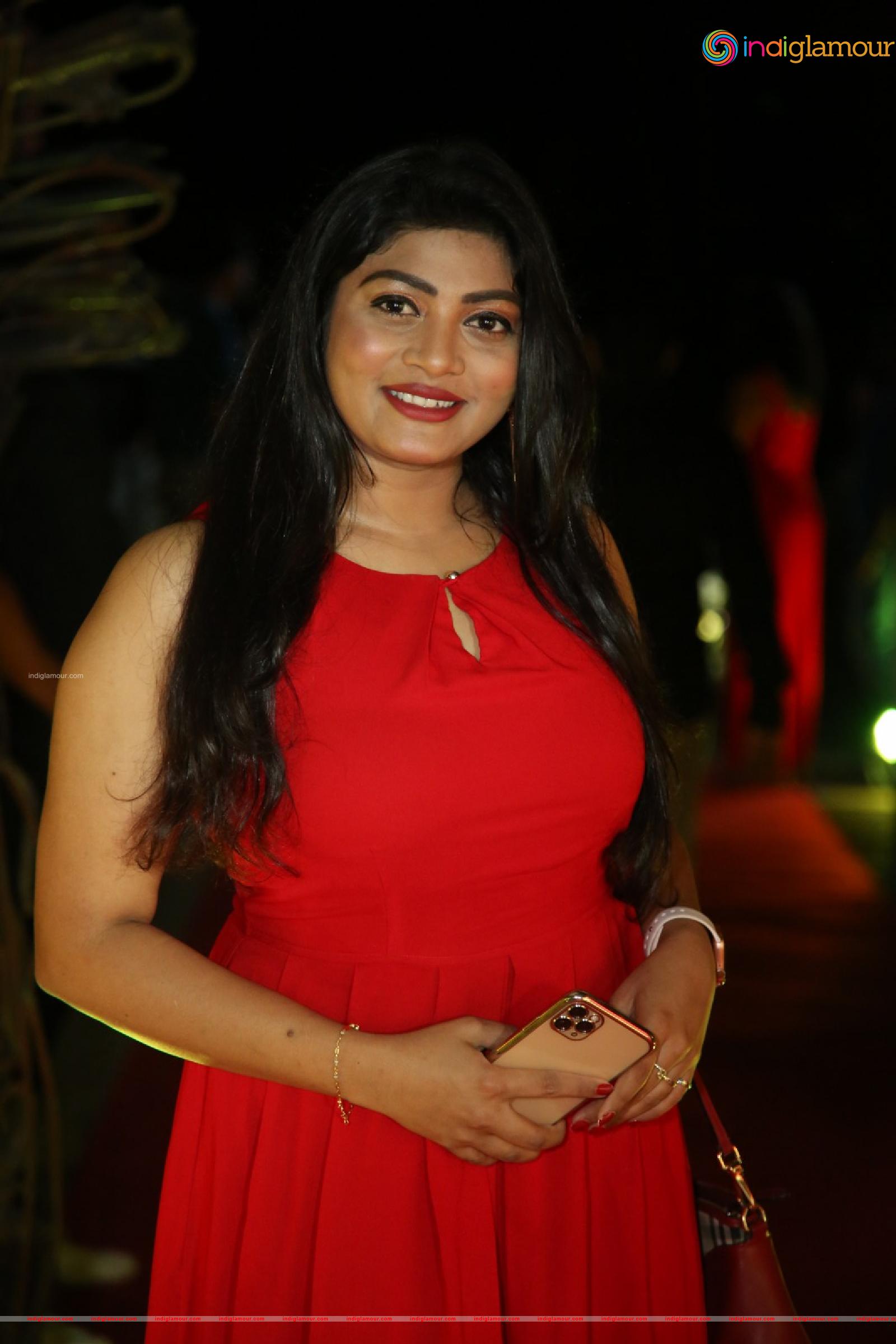 Sowmya Actress hd photo