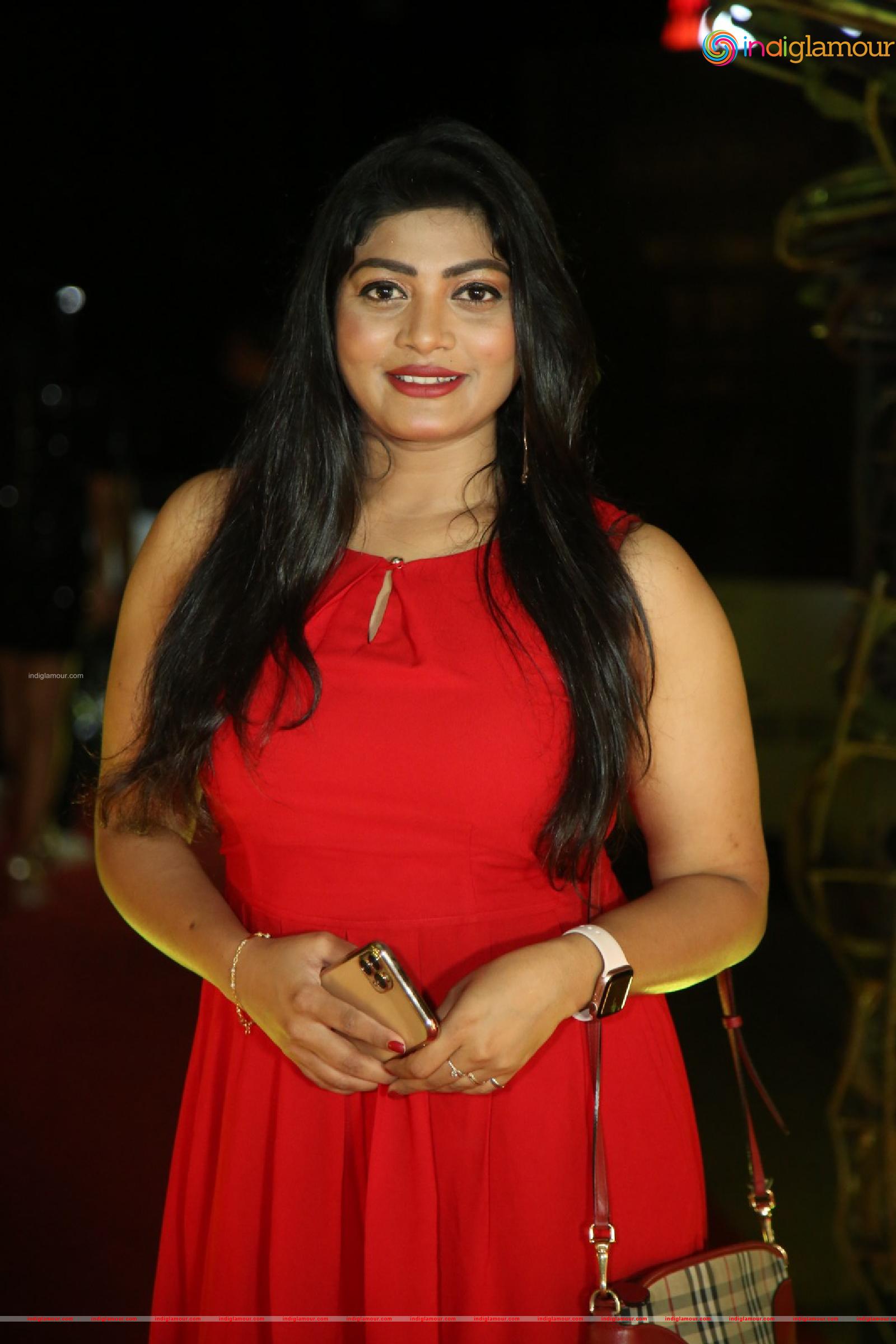 Sowmya Actress hd photo