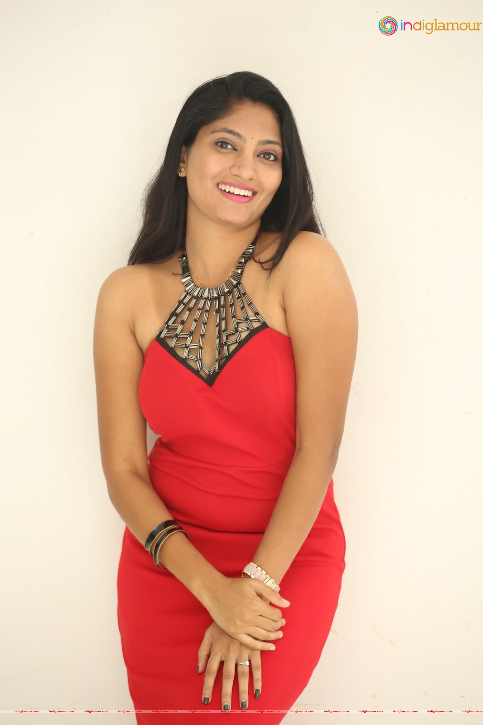 Gehana Actress hd photo