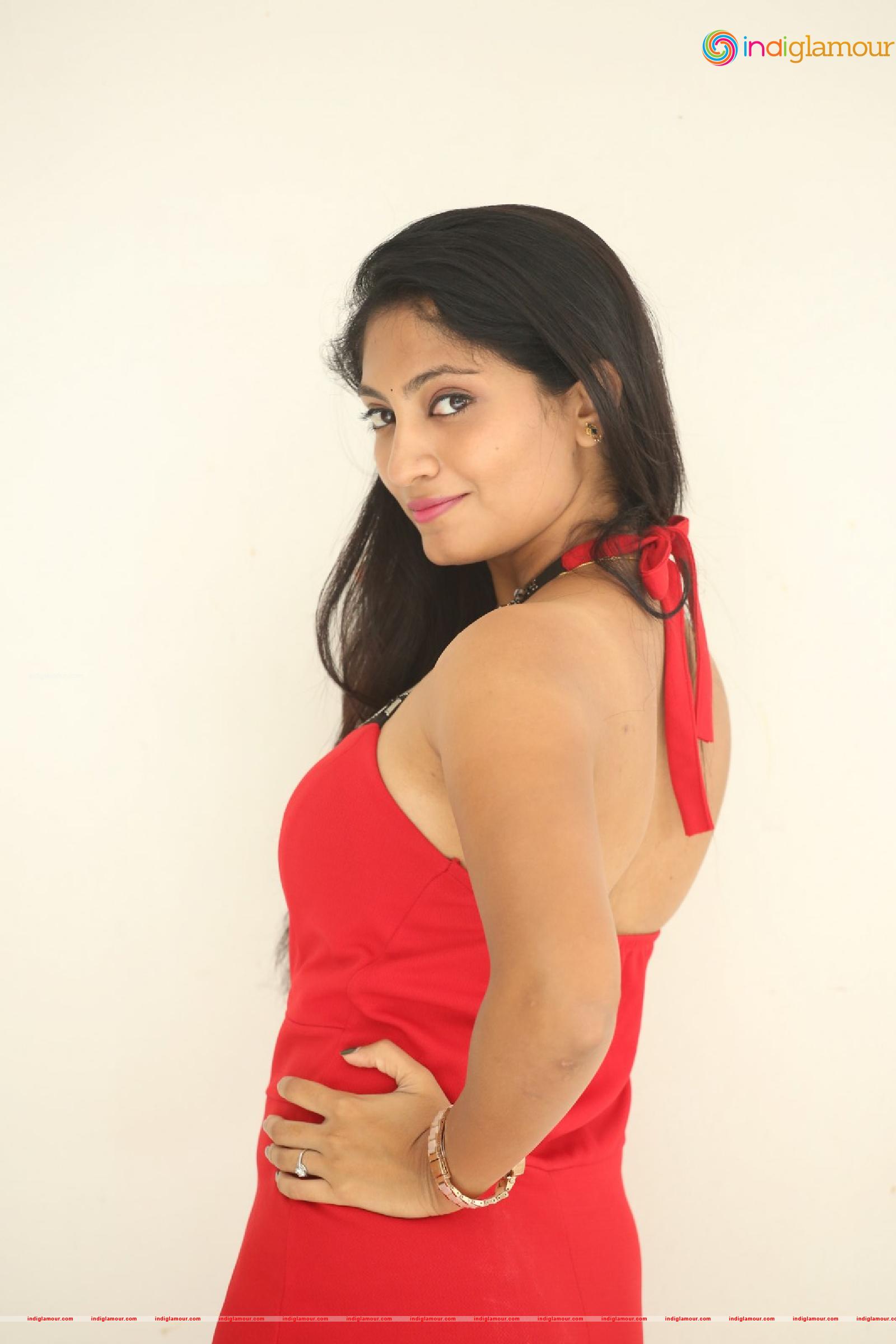 Gehana Actress hd photo