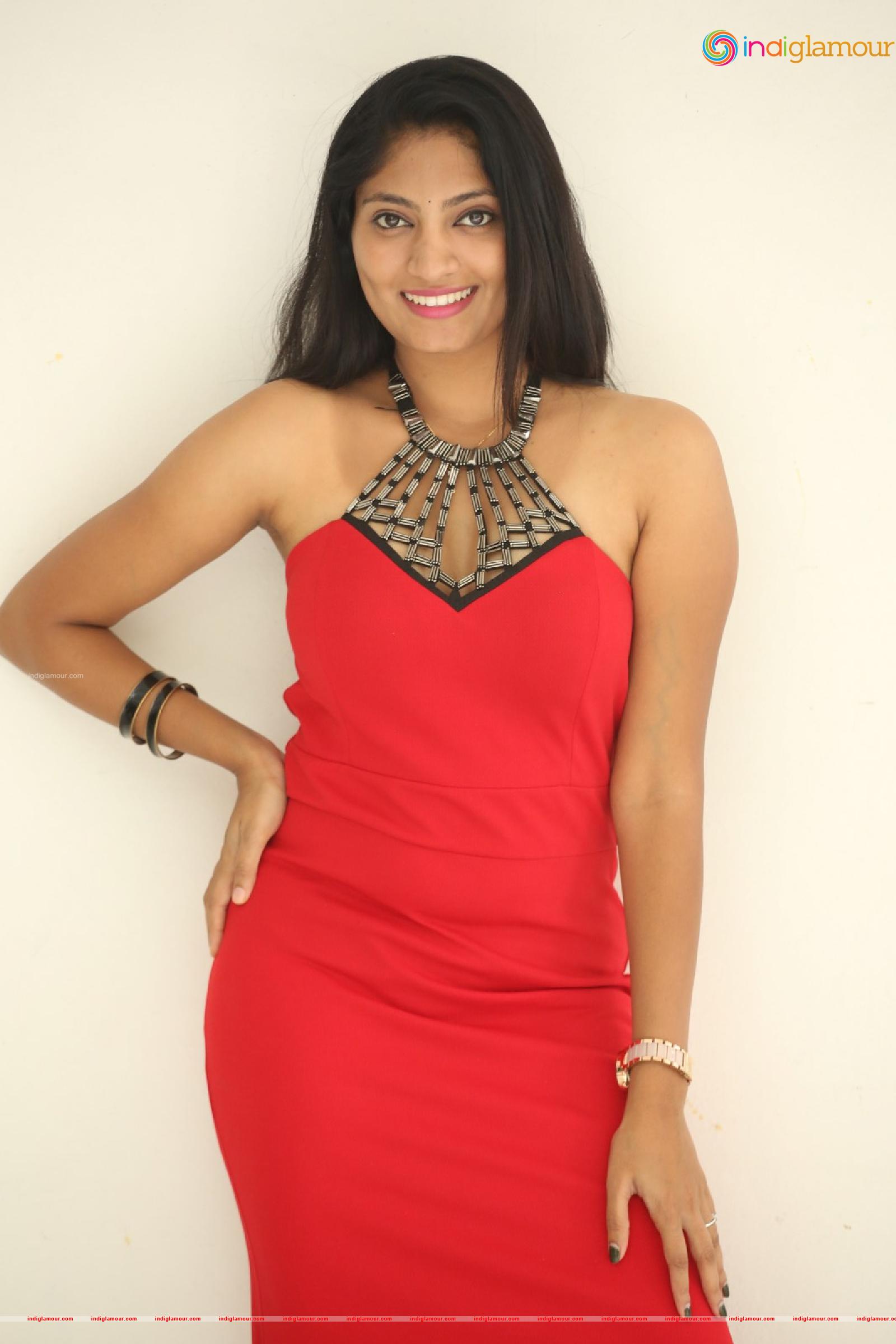 Gehana Actress hd photo