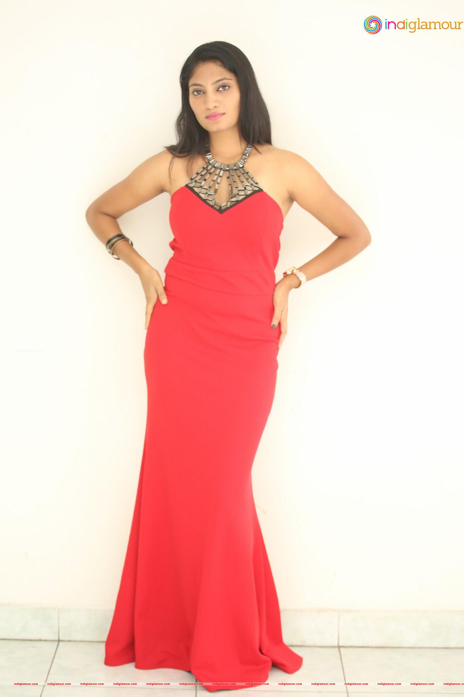Gehana Actress hd photo