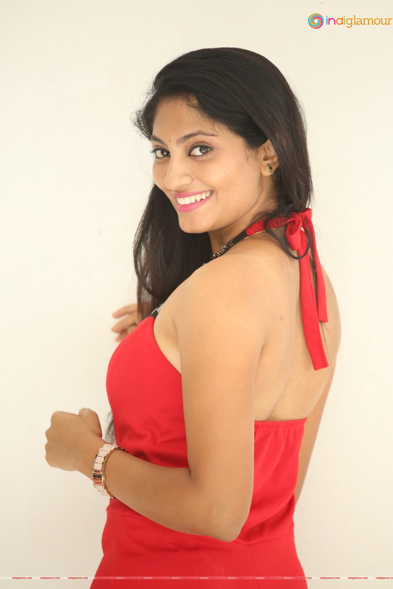 Gehana Actress hd photo