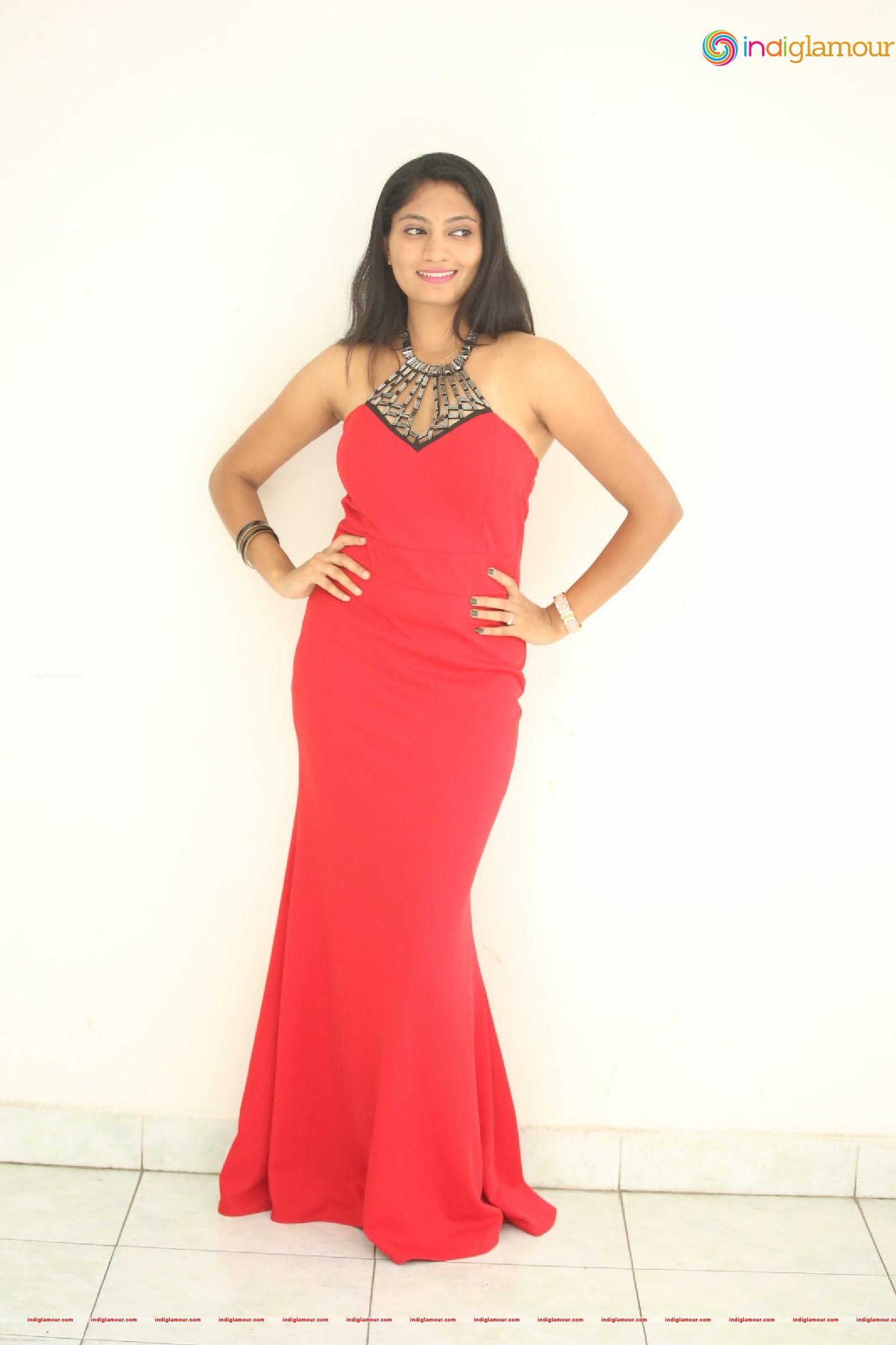 Gehana Actress hd photo