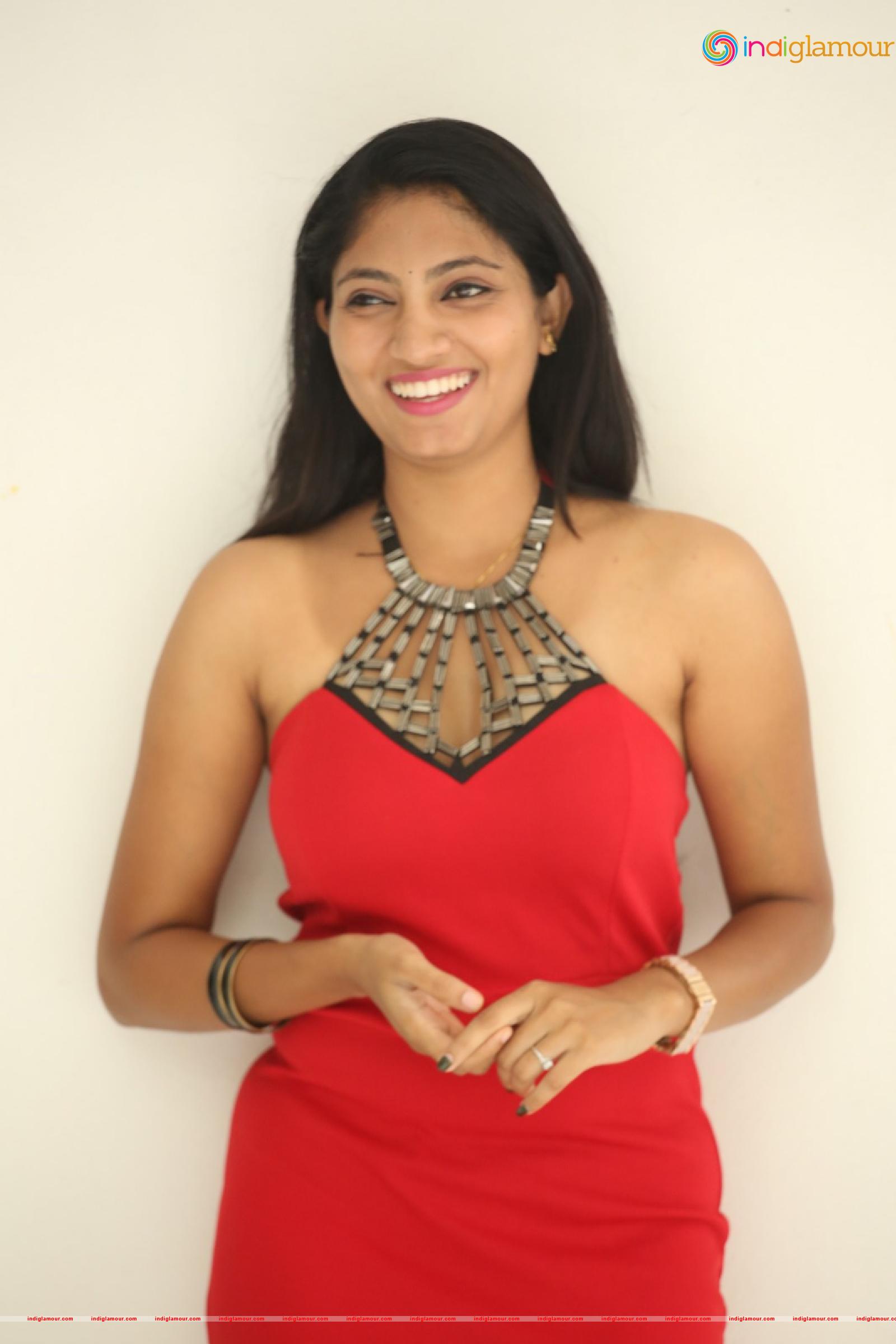 Gehana Actress hd photo