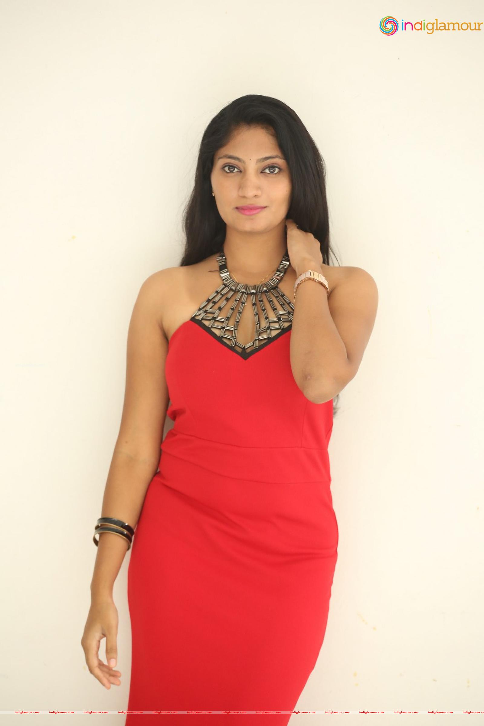 Gehana Actress hd photo