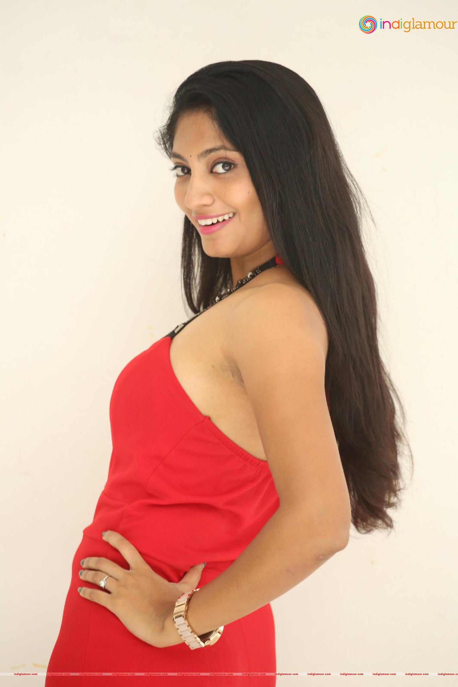 Gehana Actress hd photo