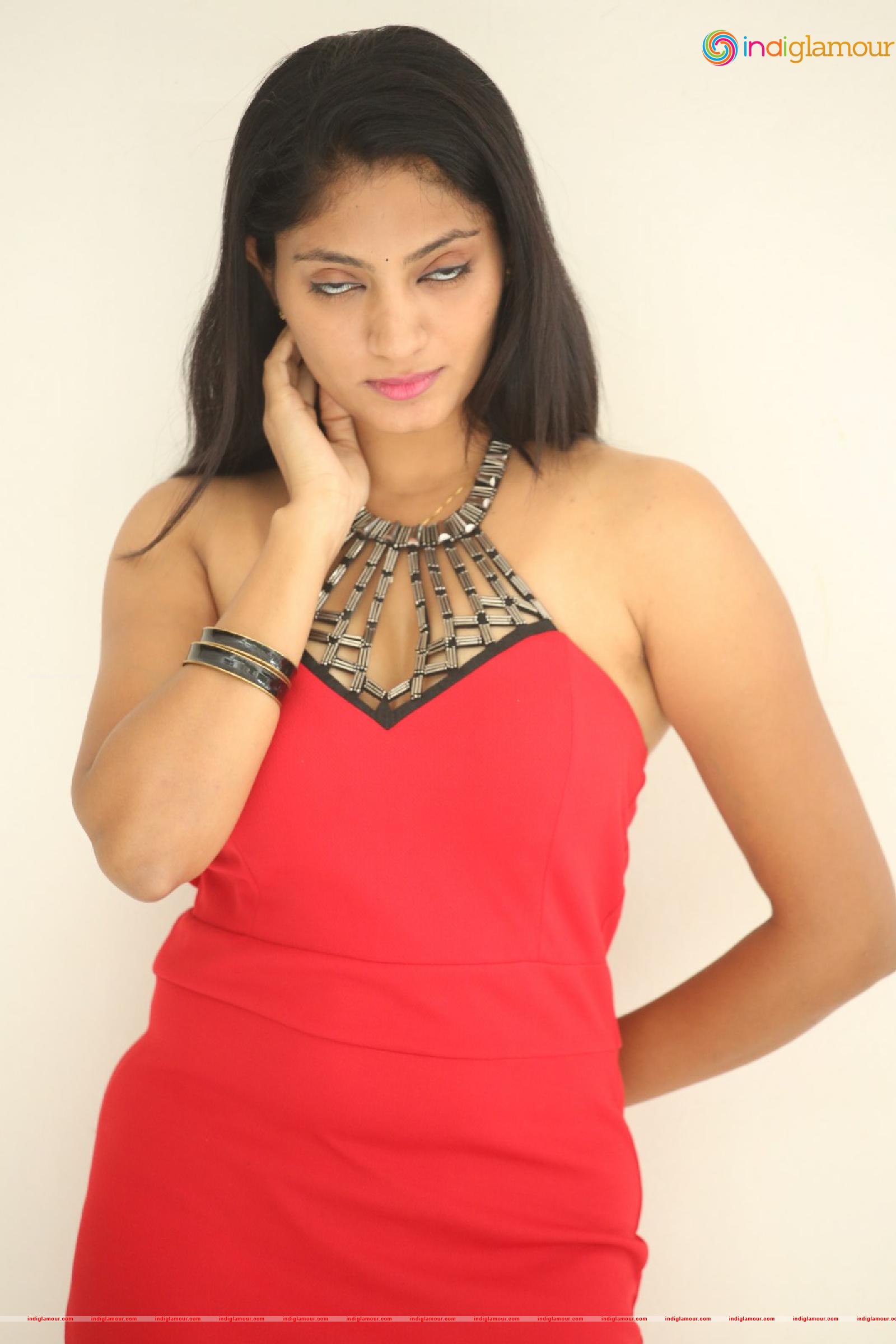 Gehana Actress hd photo