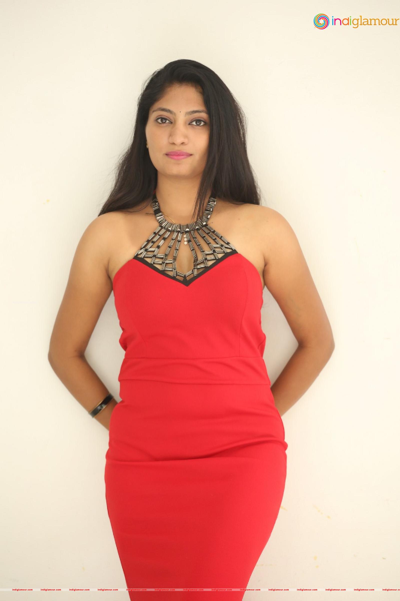 Gehana Actress hd photo