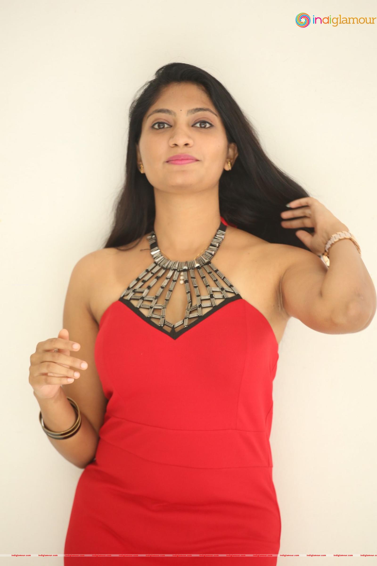 Gehana Actress hd photo