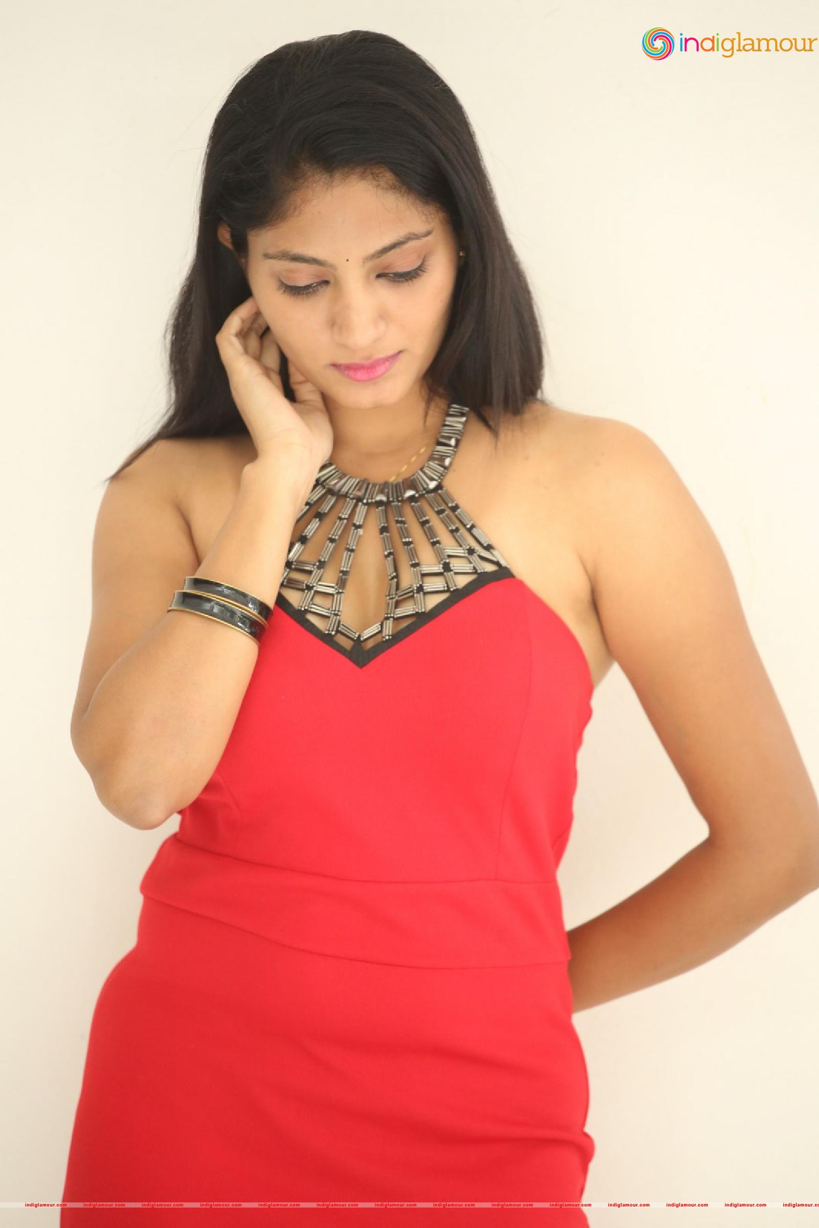 Gehana Actress hd photo