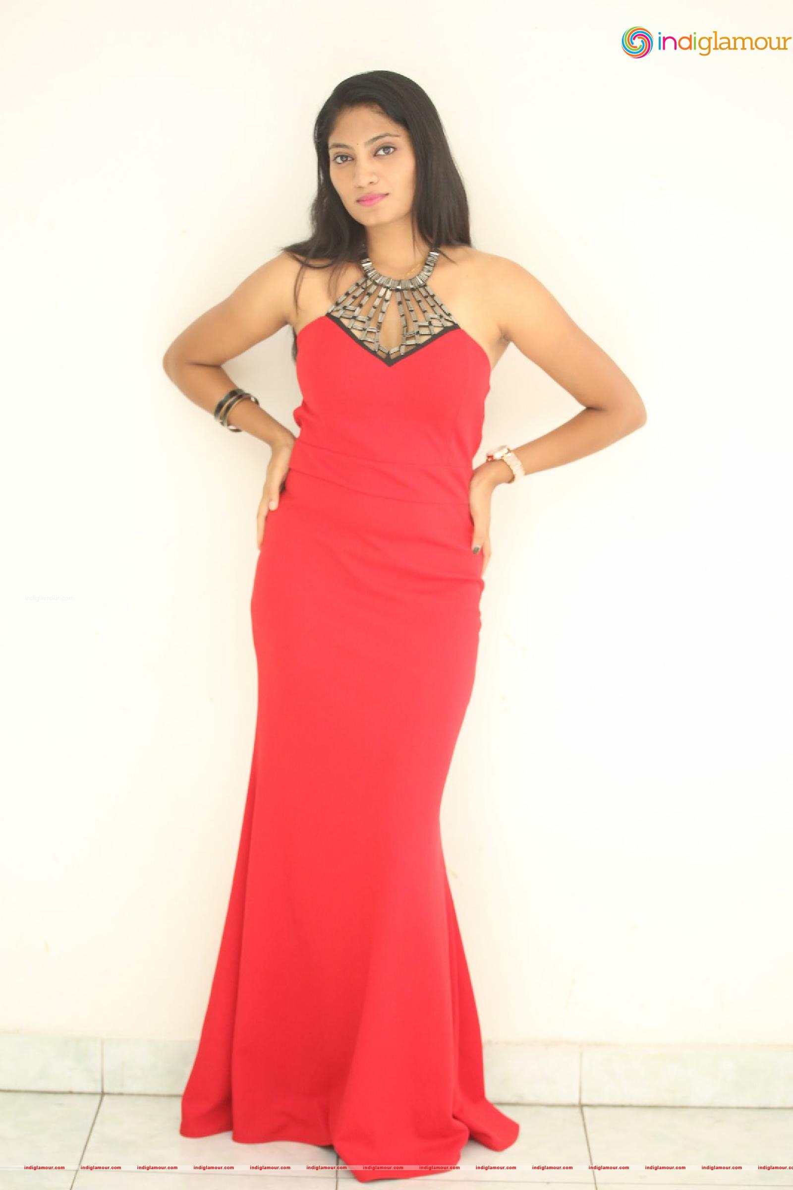 Gehana Actress hd photo